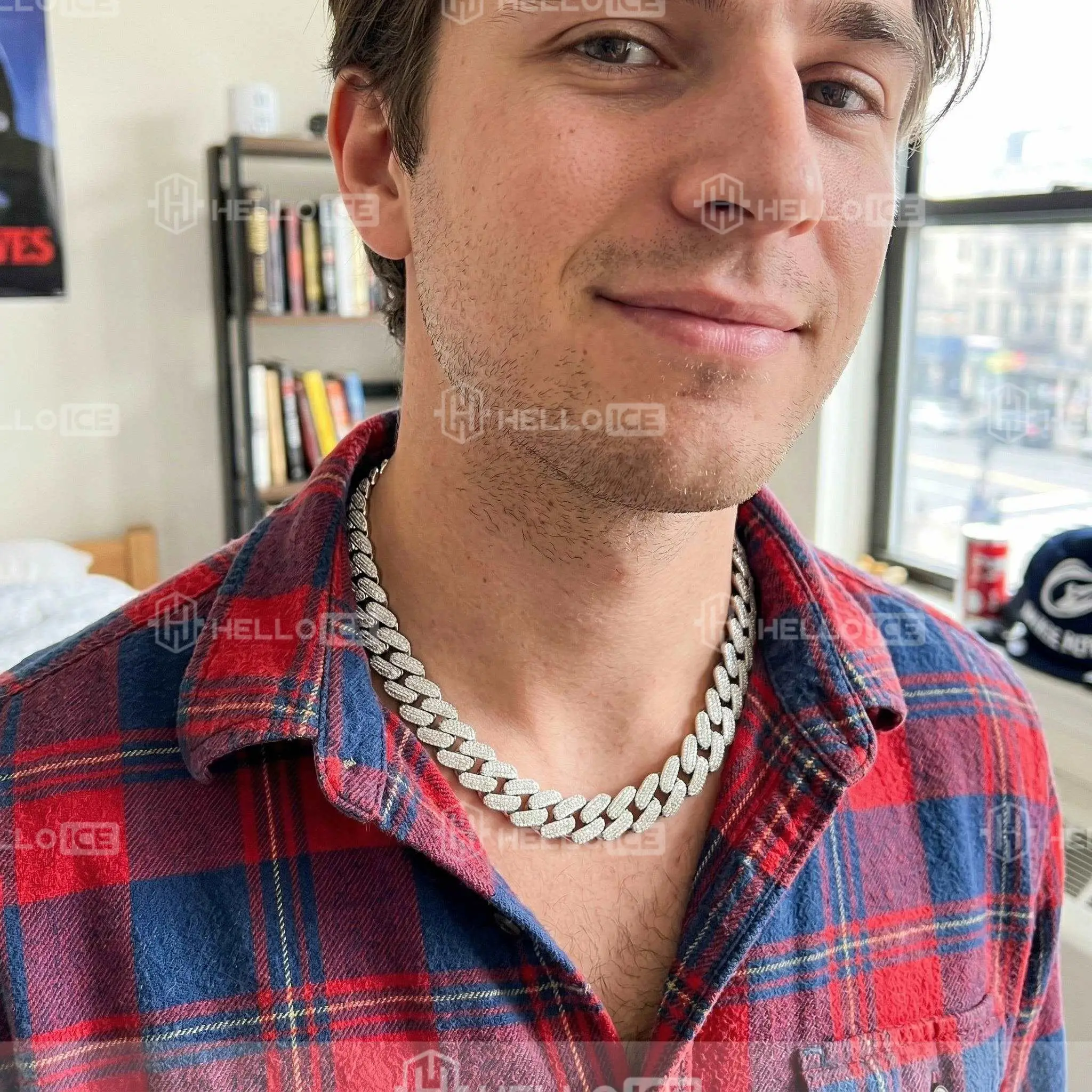 Helloice Review Image