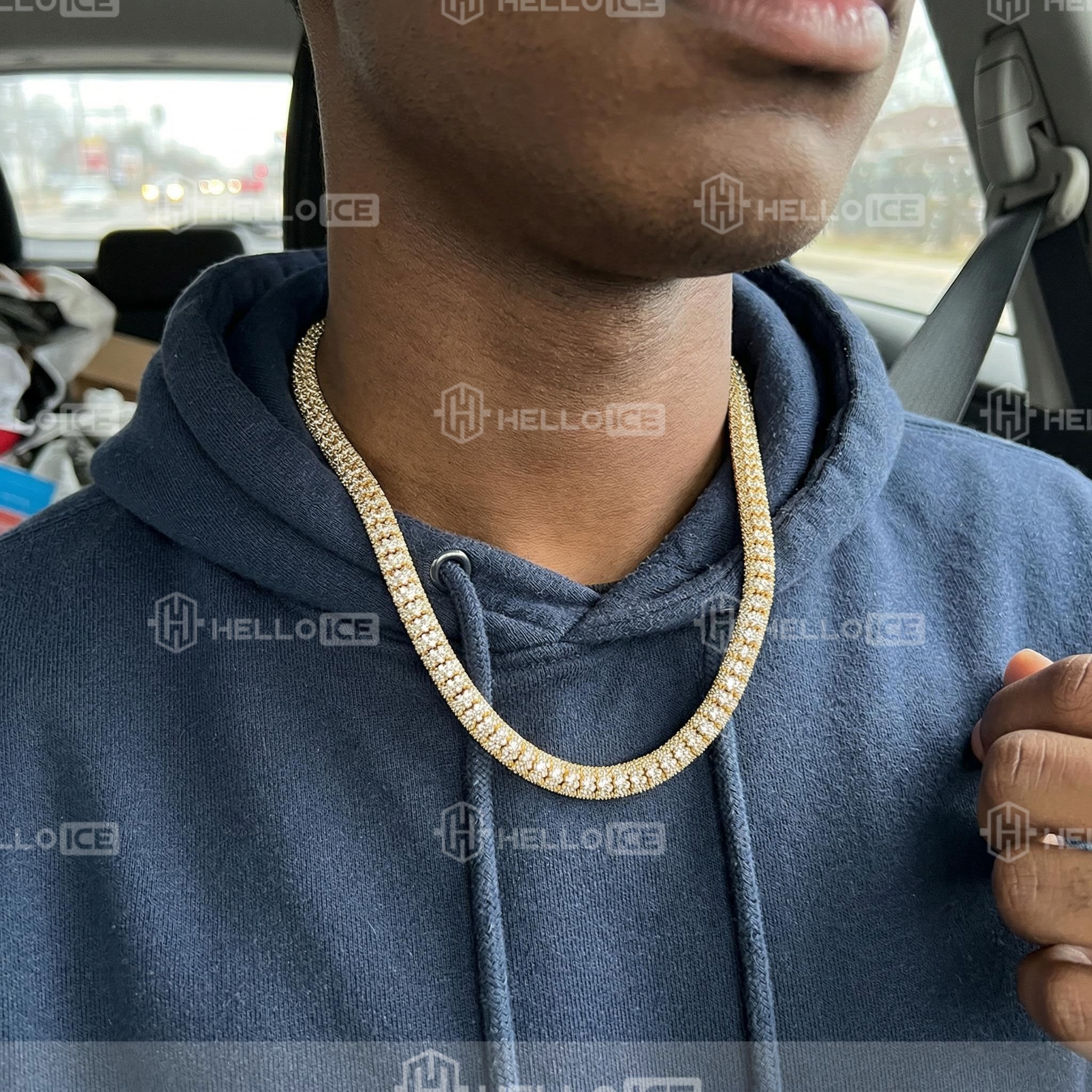 Helloice Review Image