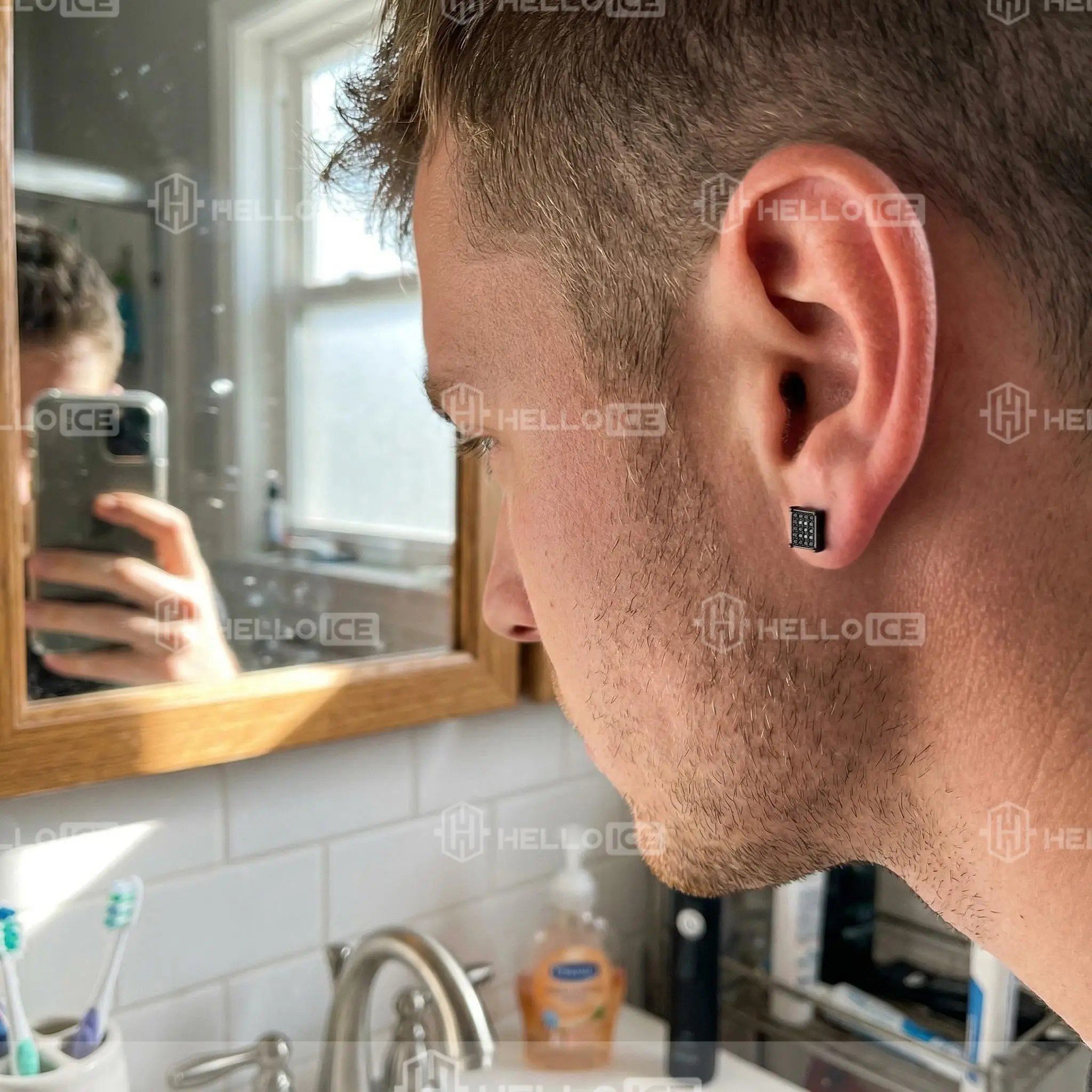 Helloice Review Image