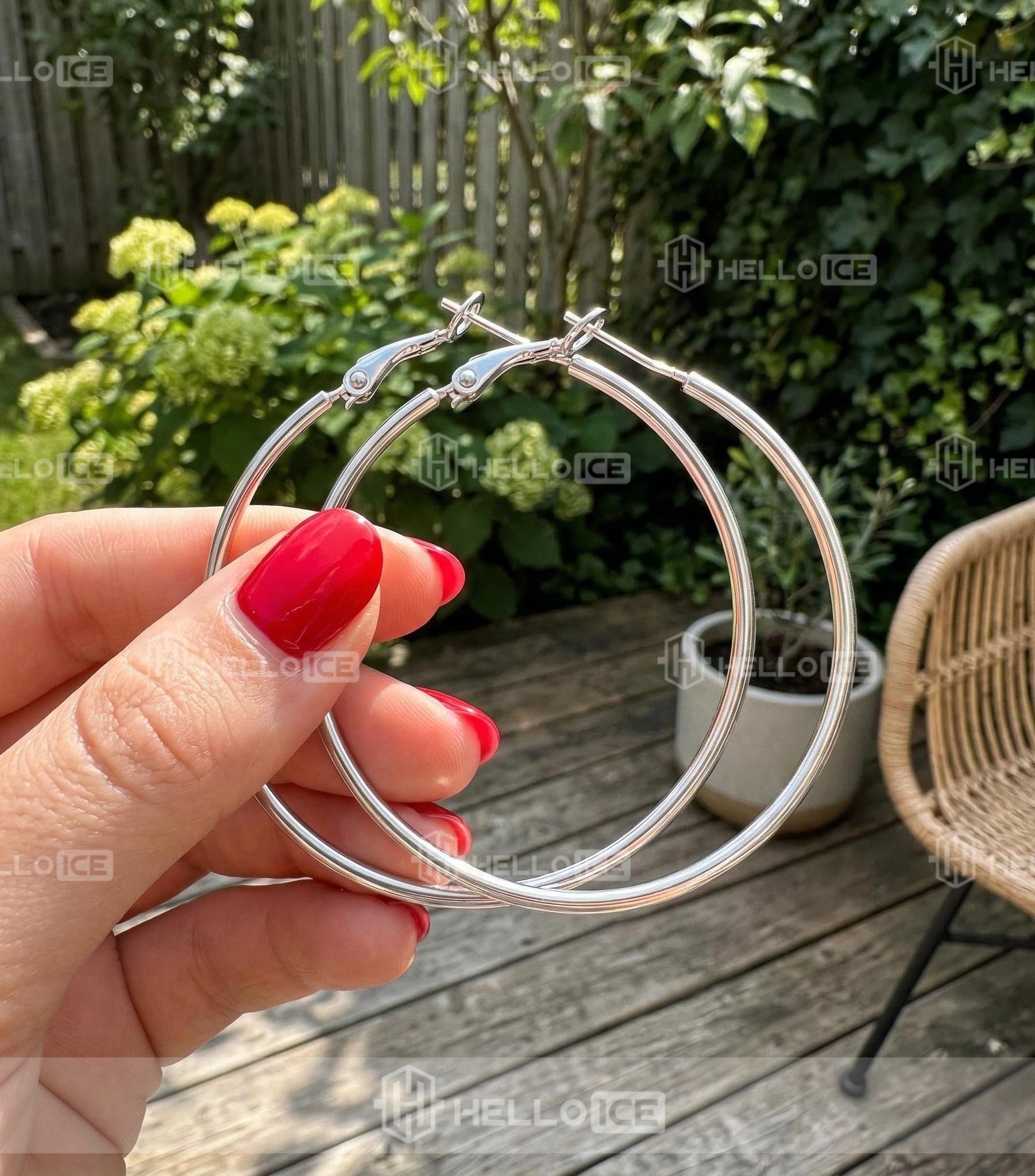 Helloice Review Image