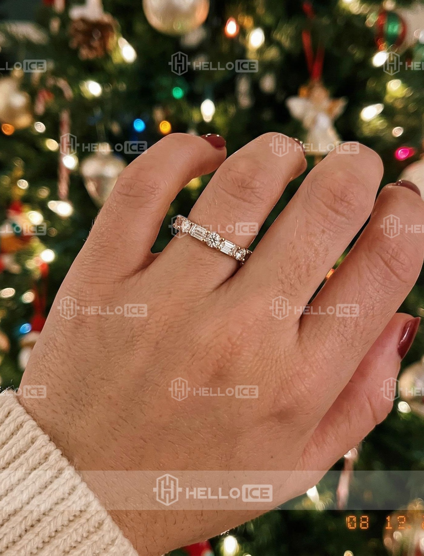 Helloice Review Image