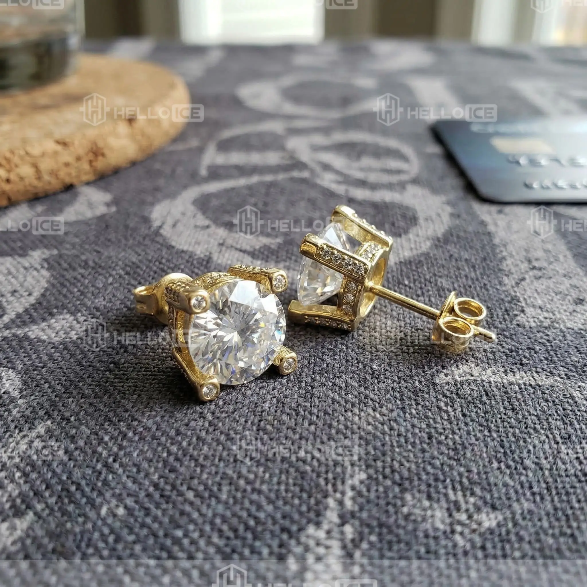 Helloice Review Image