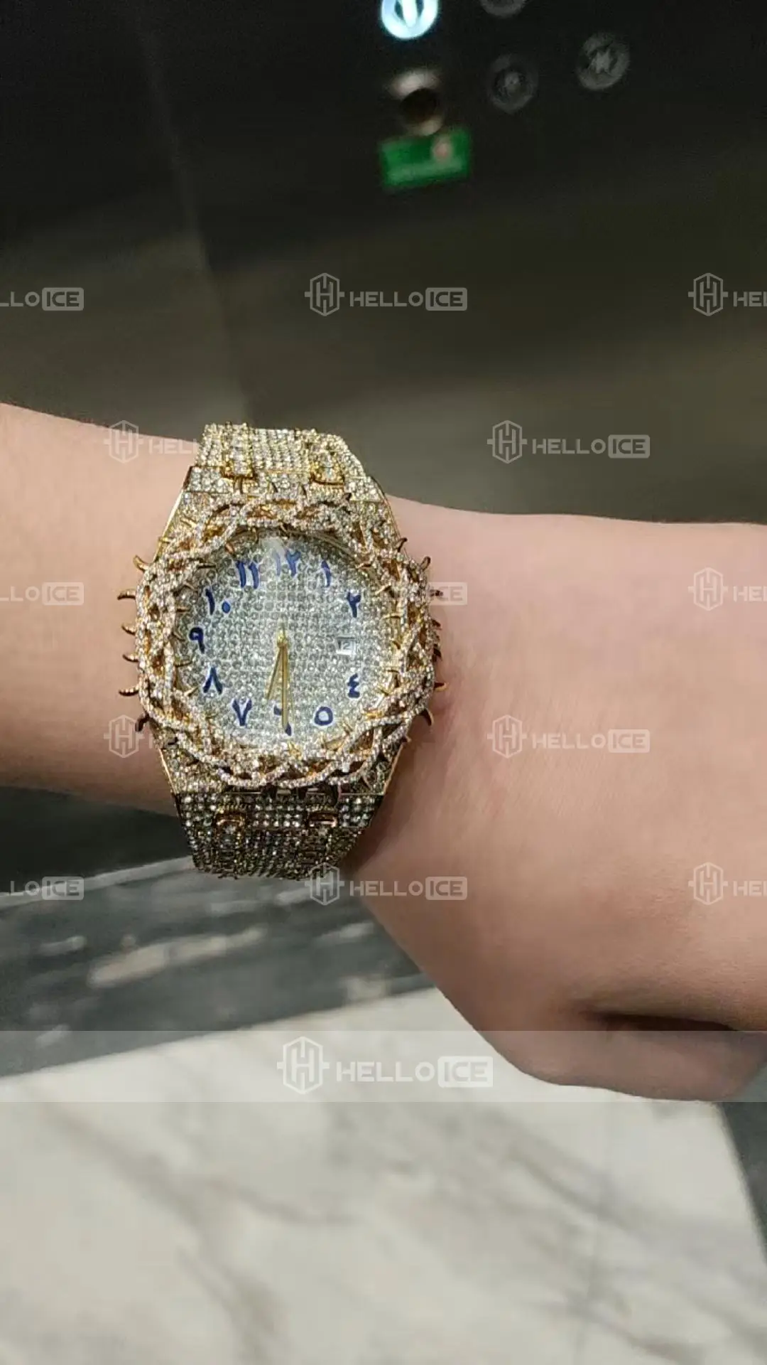 Helloice Review Image