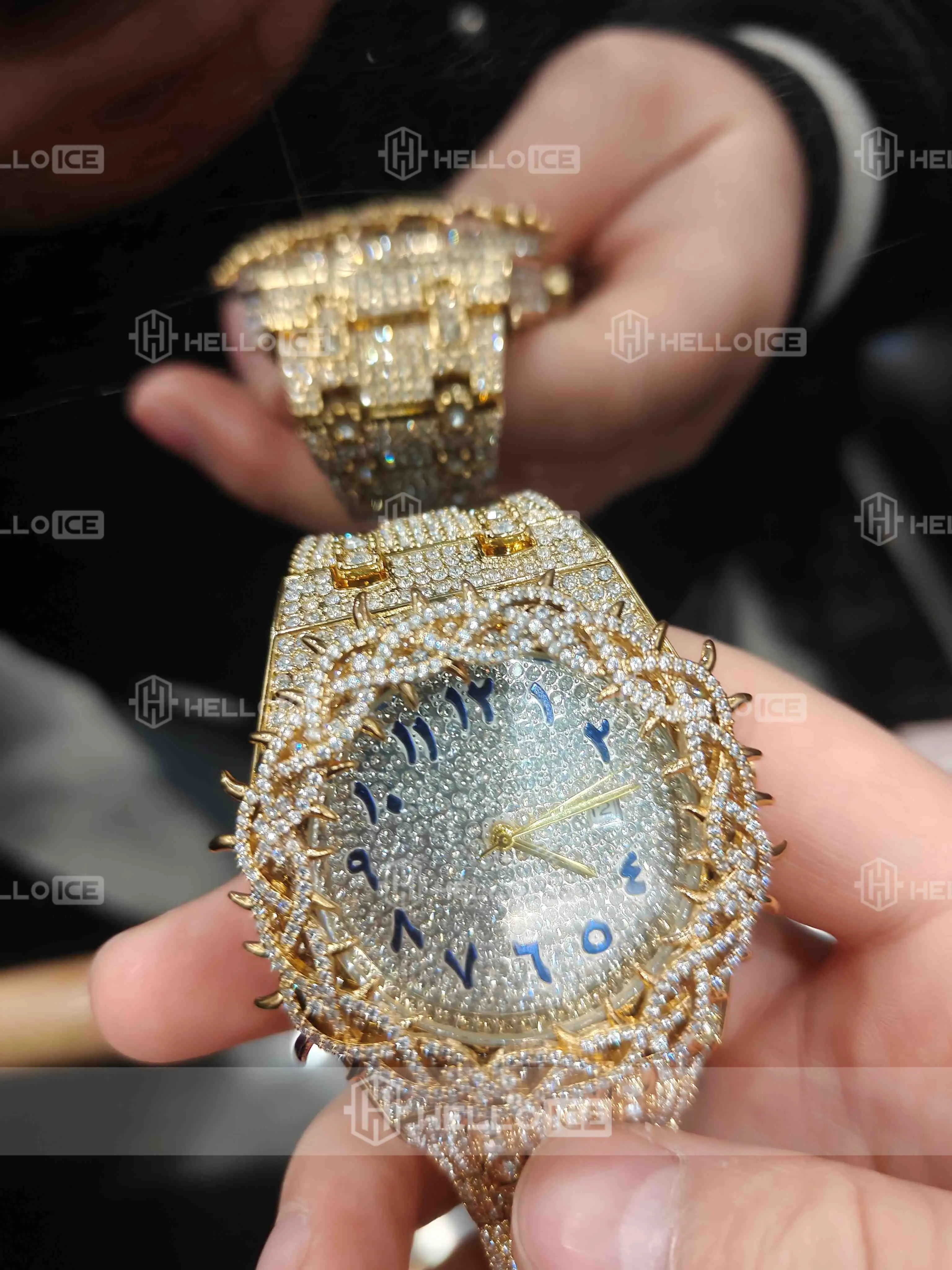 Helloice Review Image