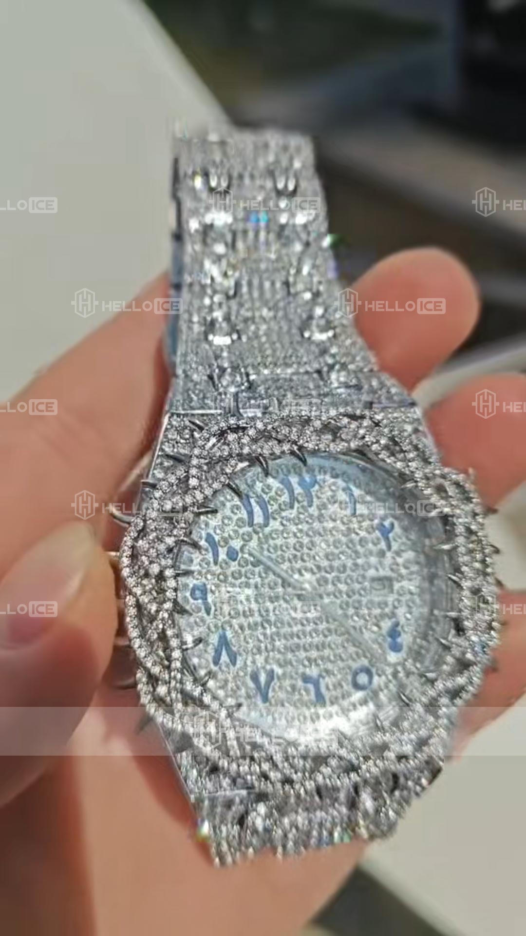 Helloice Review Image