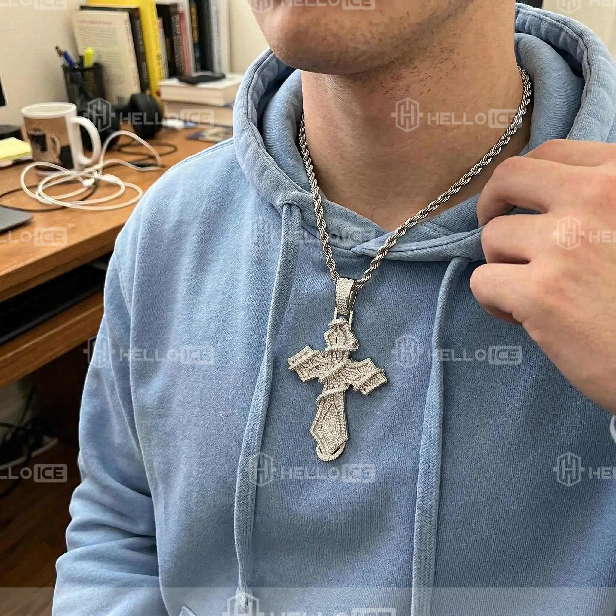 Helloice Review Image