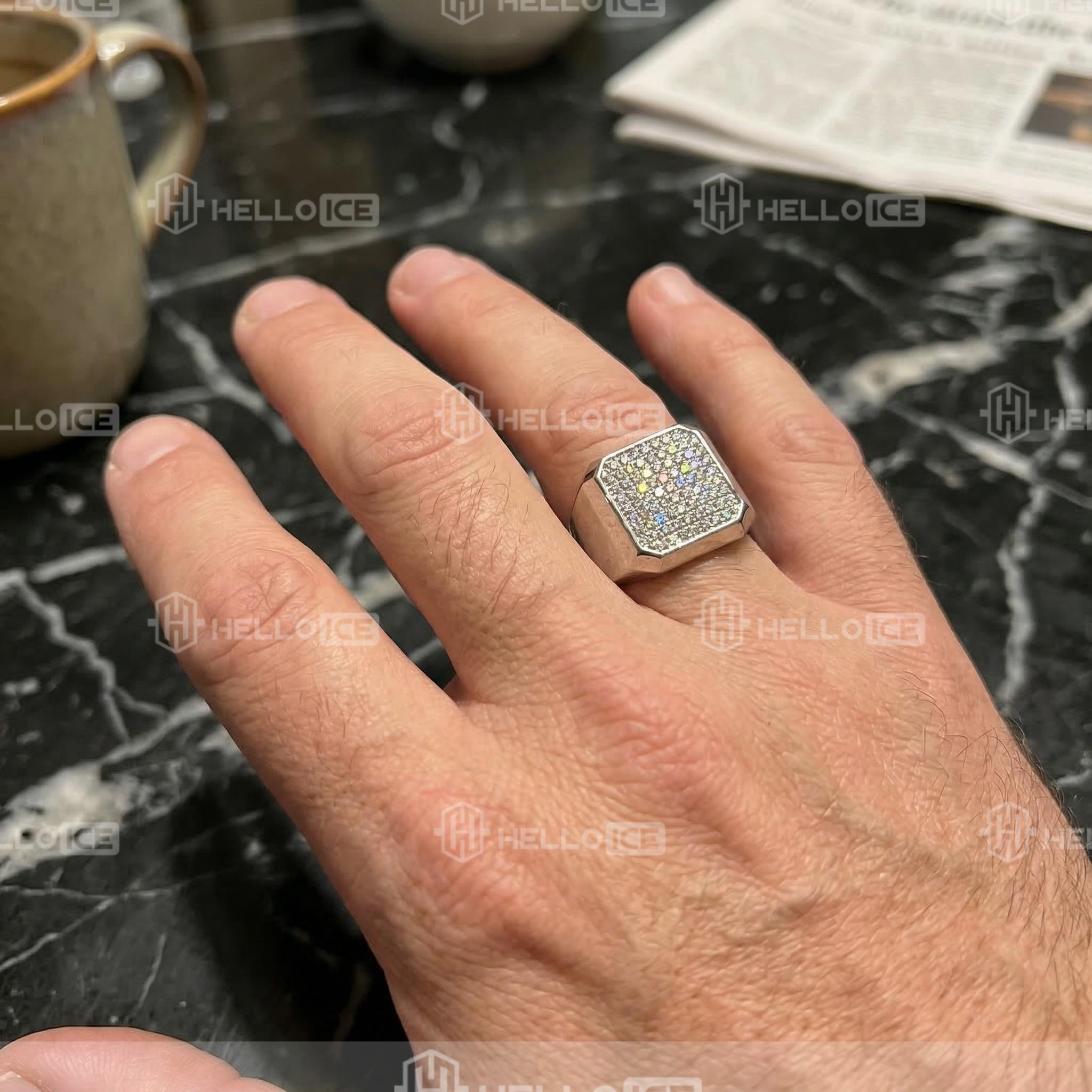 Helloice Review Image