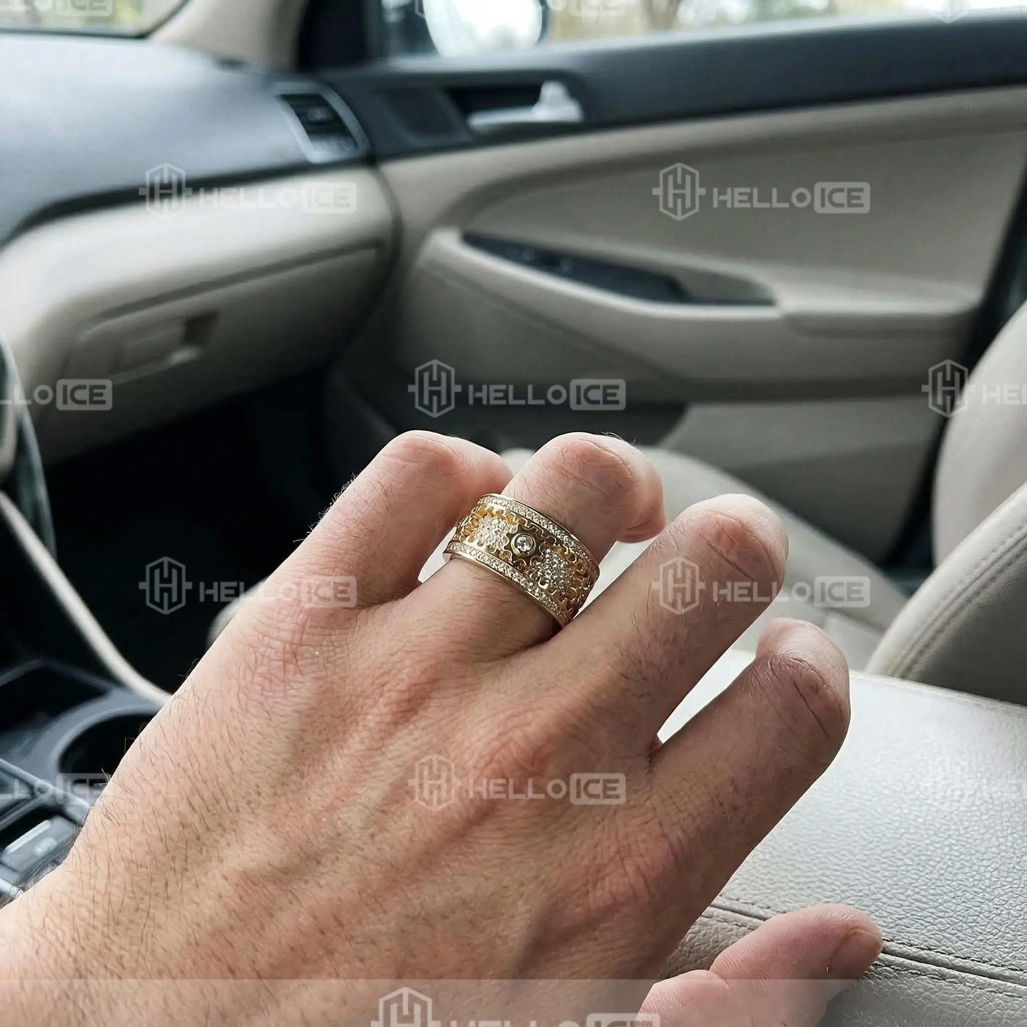 Helloice Review Image