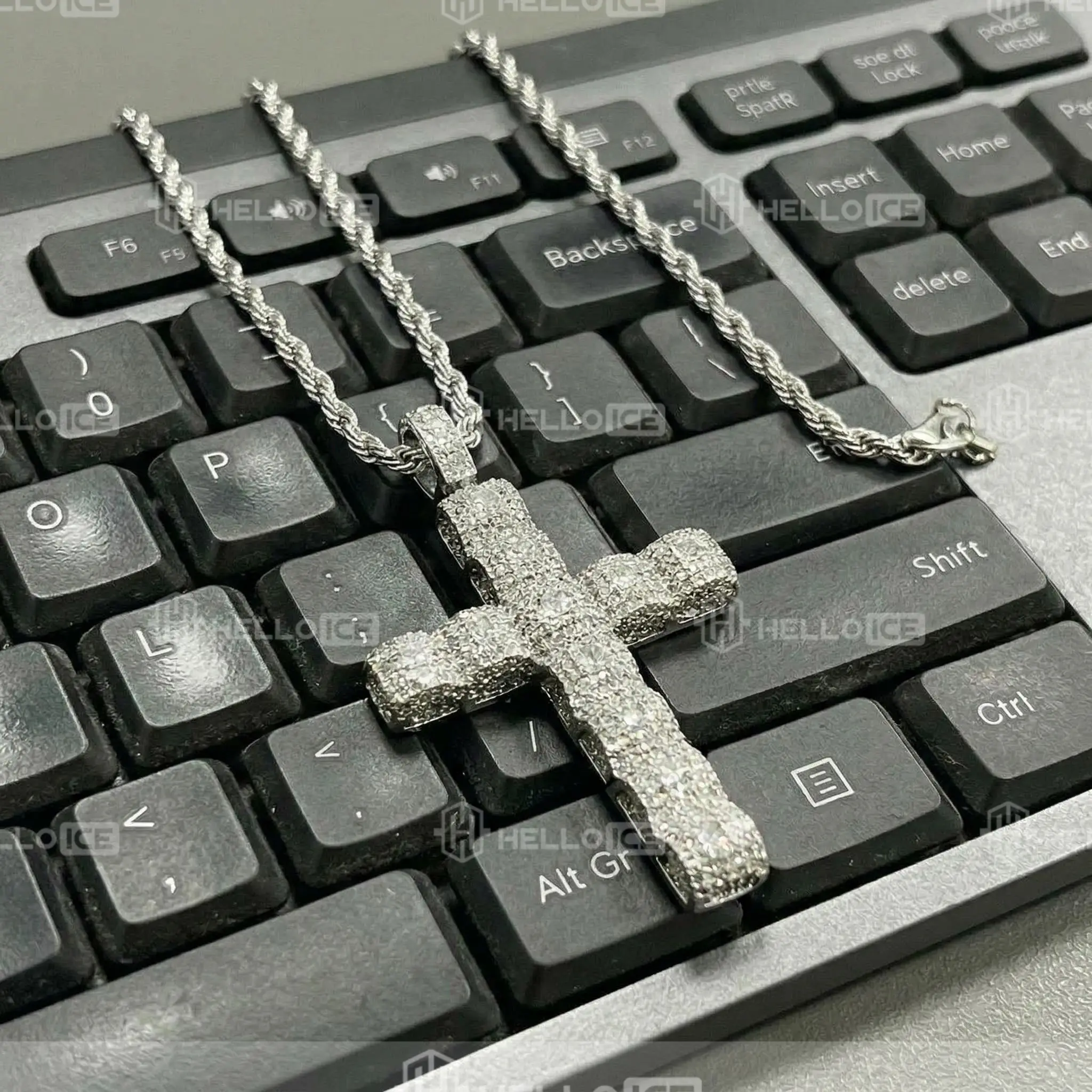 Helloice Review Image