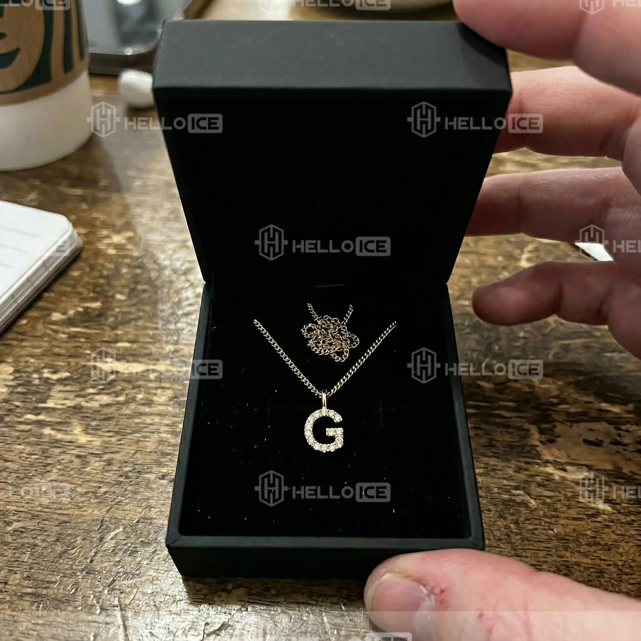 Helloice Review Image