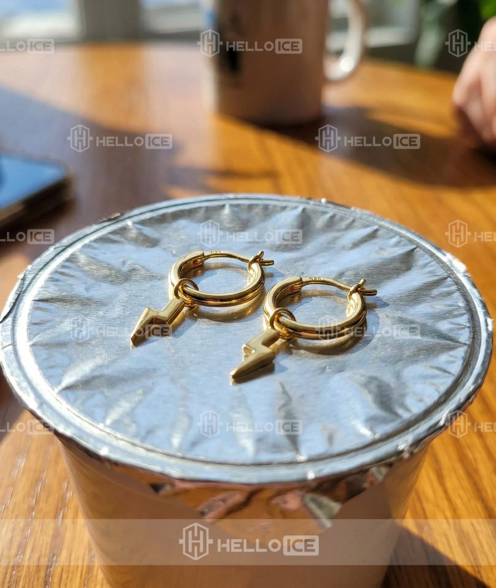 Helloice Review Image