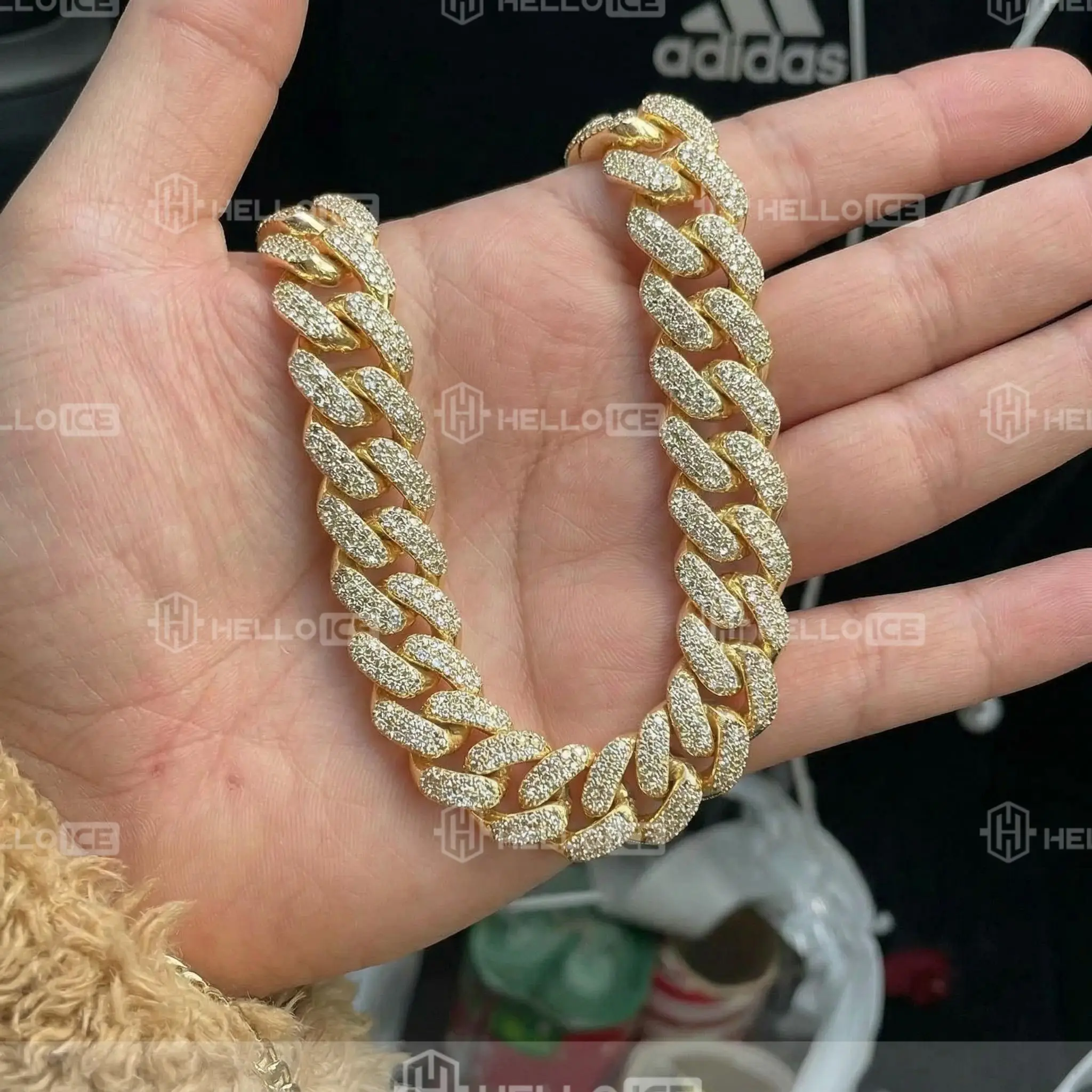 Helloice Review Image