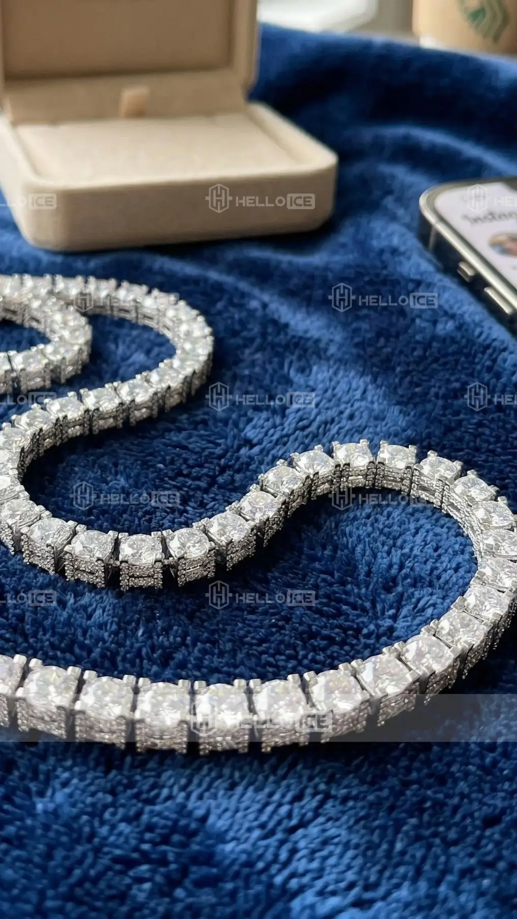 Helloice Review Image