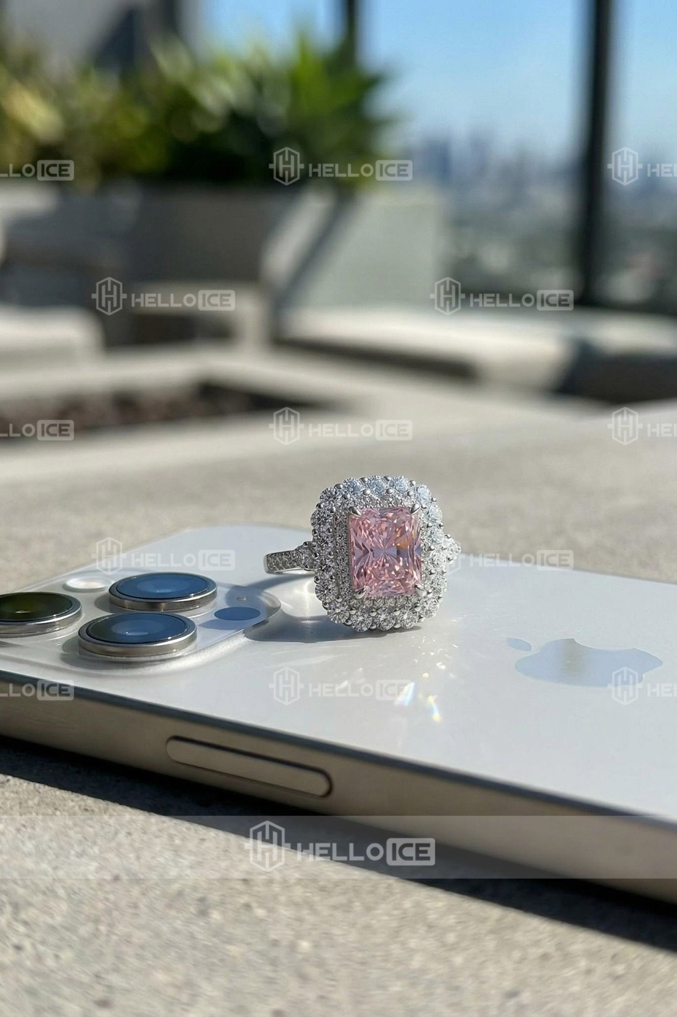 Helloice Review Image