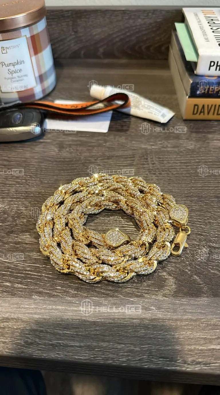 Helloice Review Image