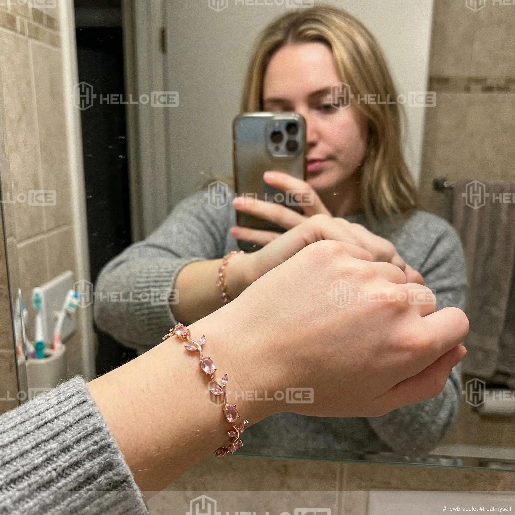 Helloice Review Image