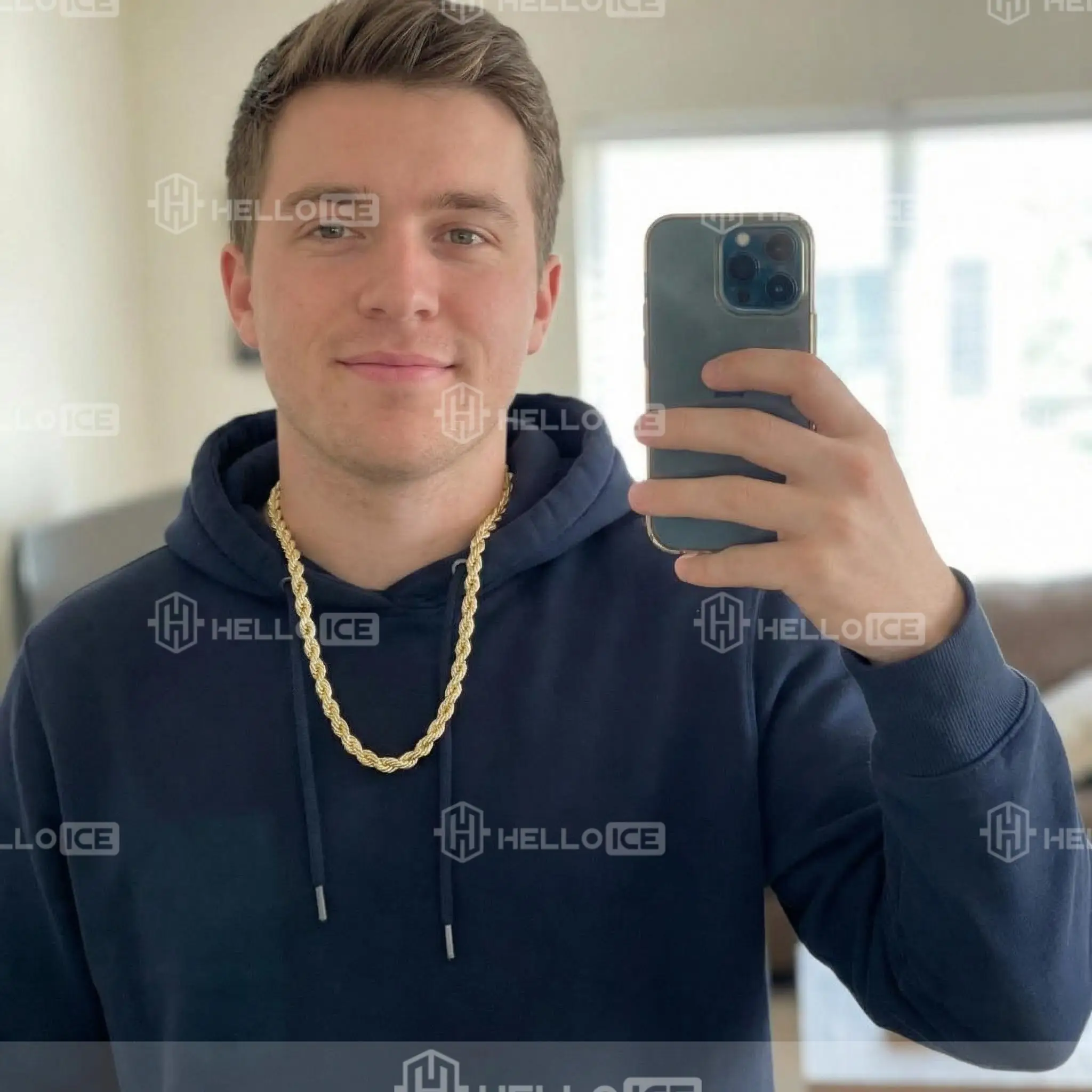 Helloice Review Image