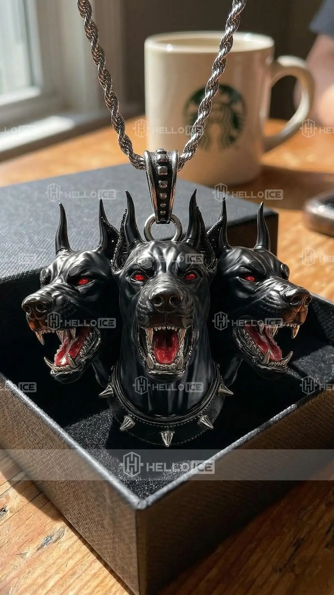 Helloice Review Image