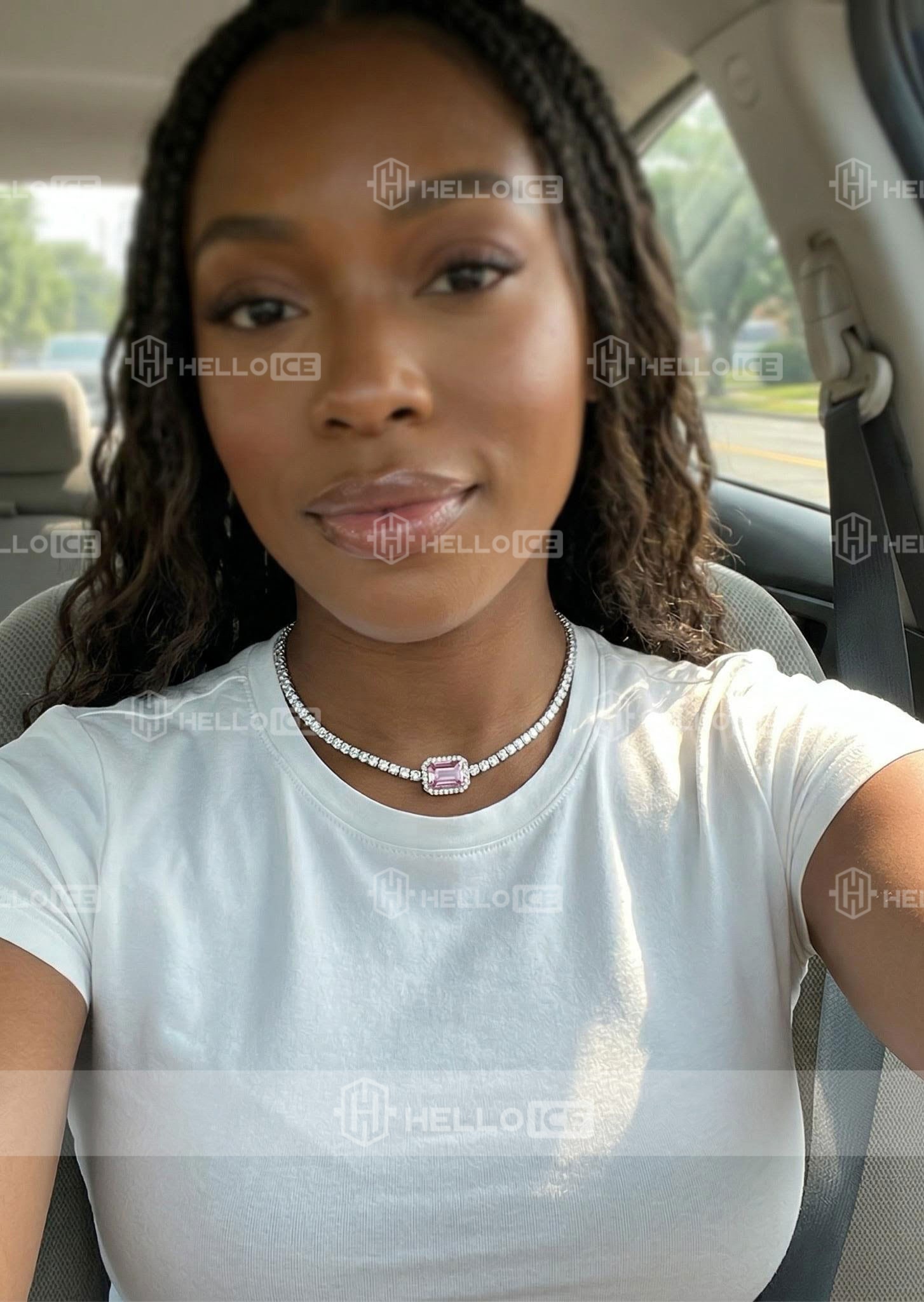 Helloice Review Image