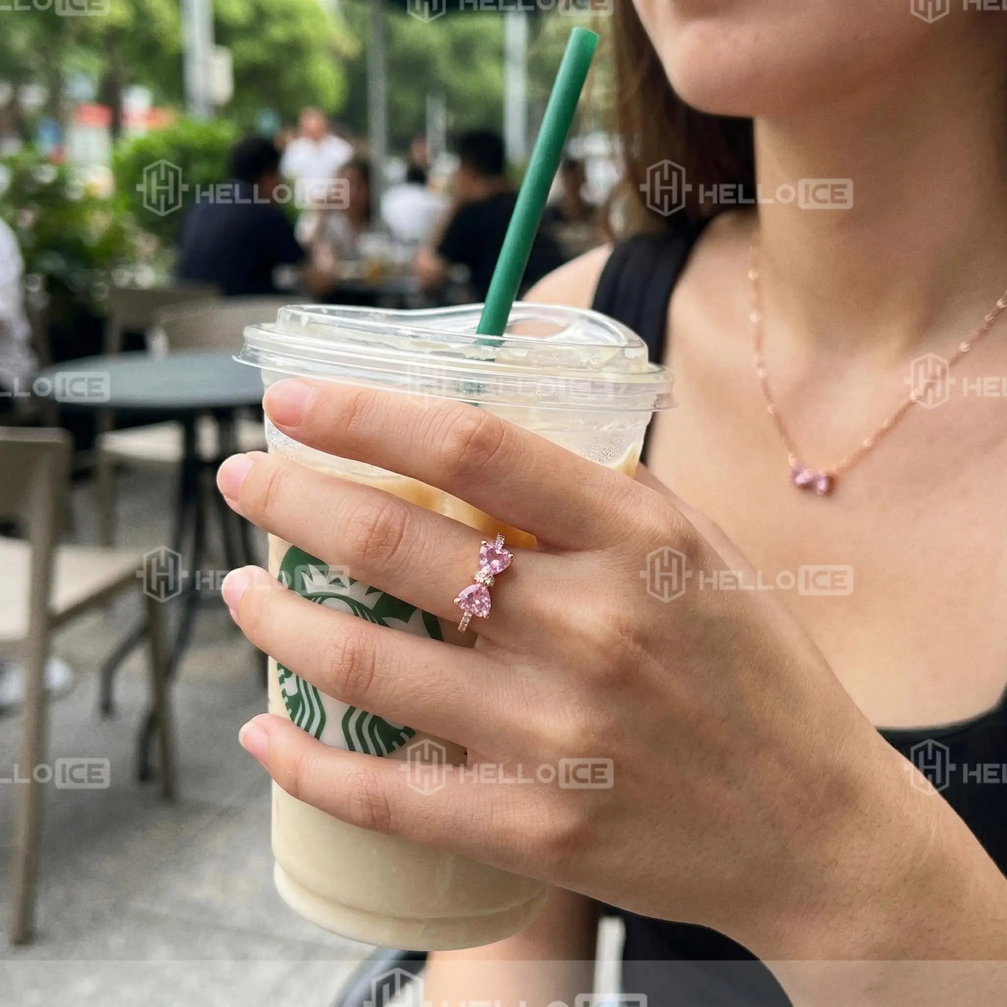 Helloice Review Image