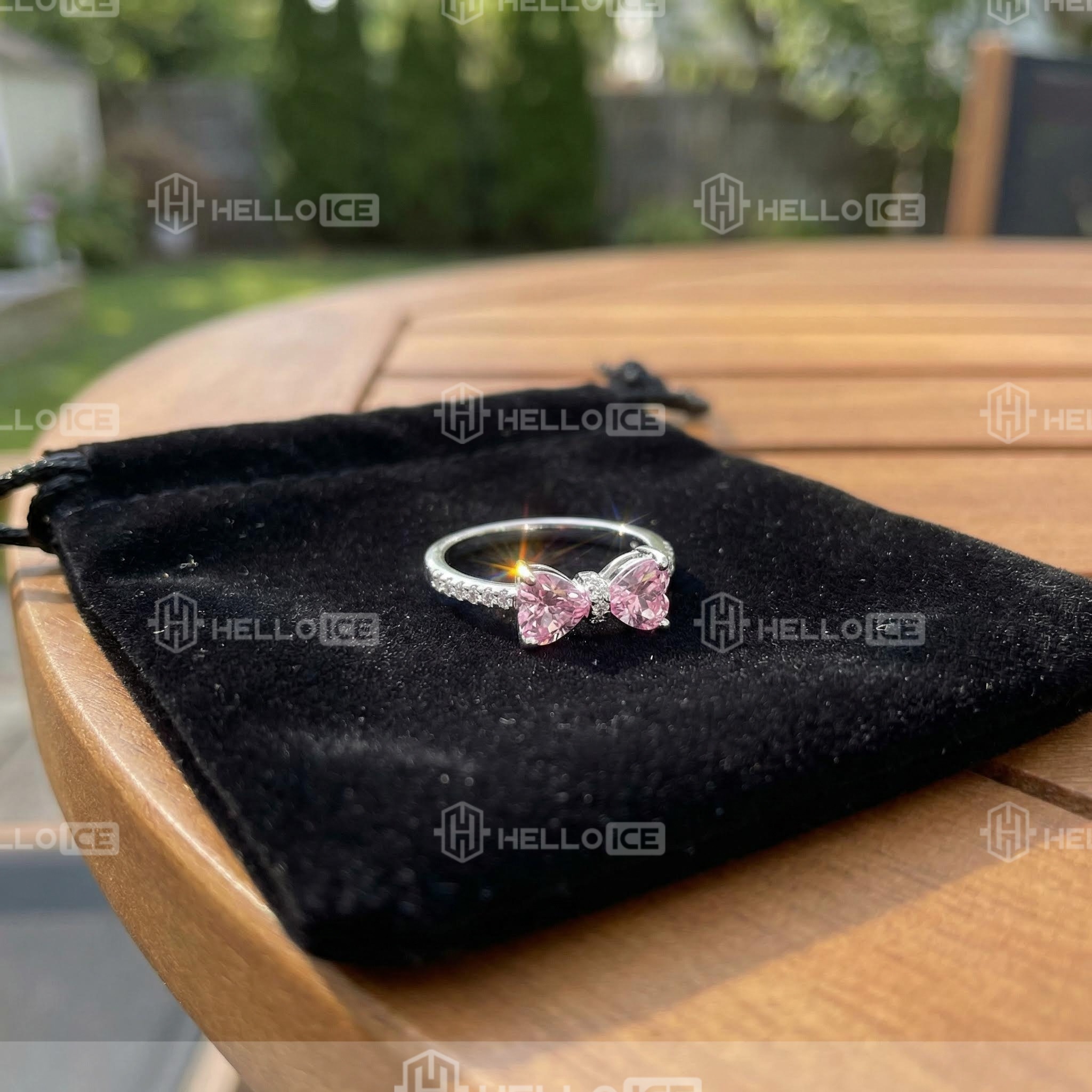 Helloice Review Image