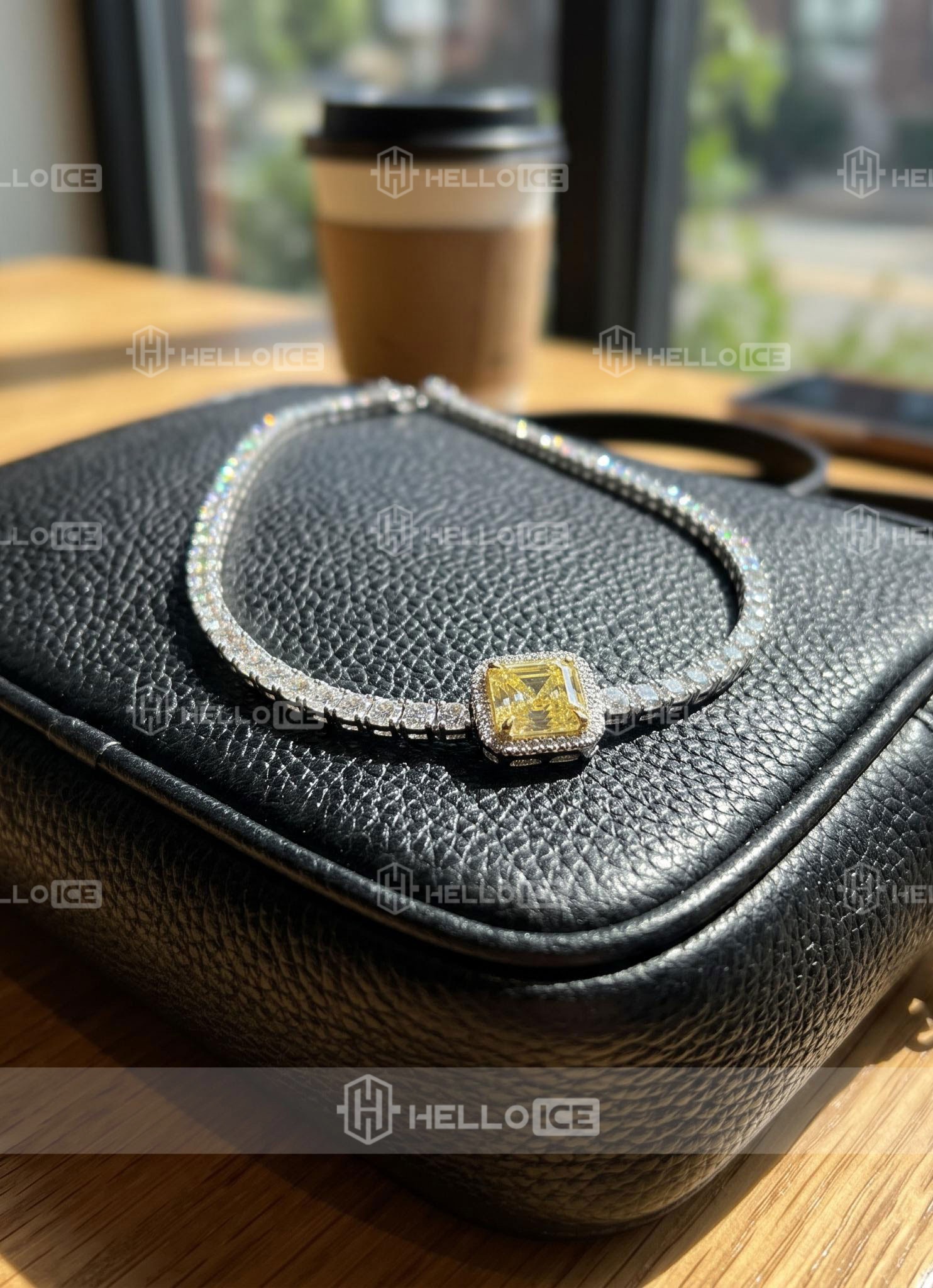 Helloice Review Image