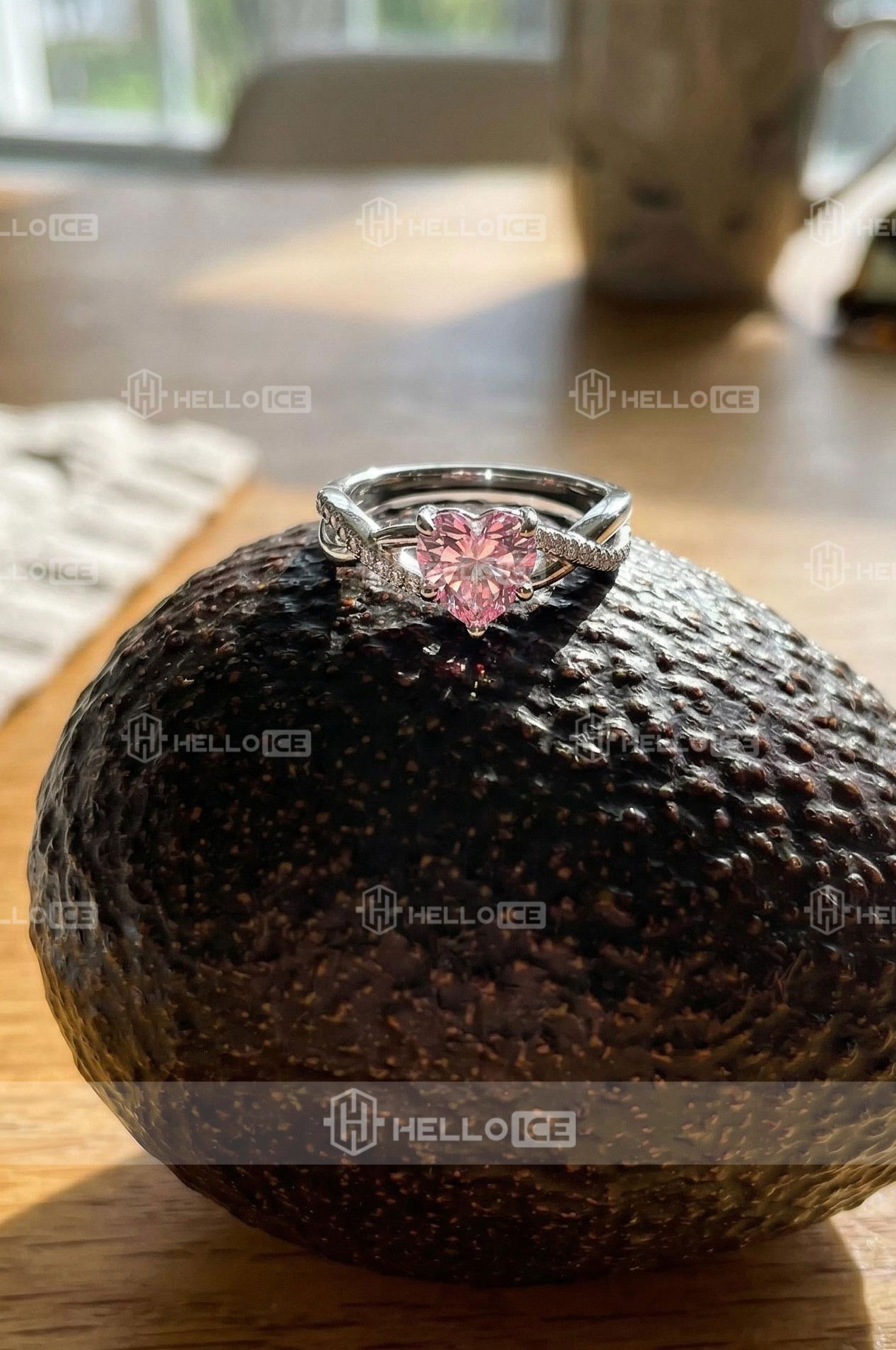 Helloice Review Image