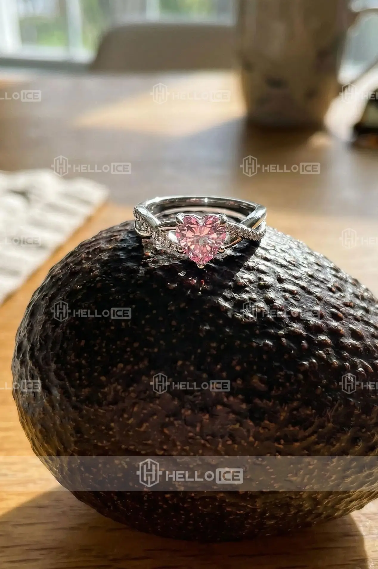 Helloice Review Image