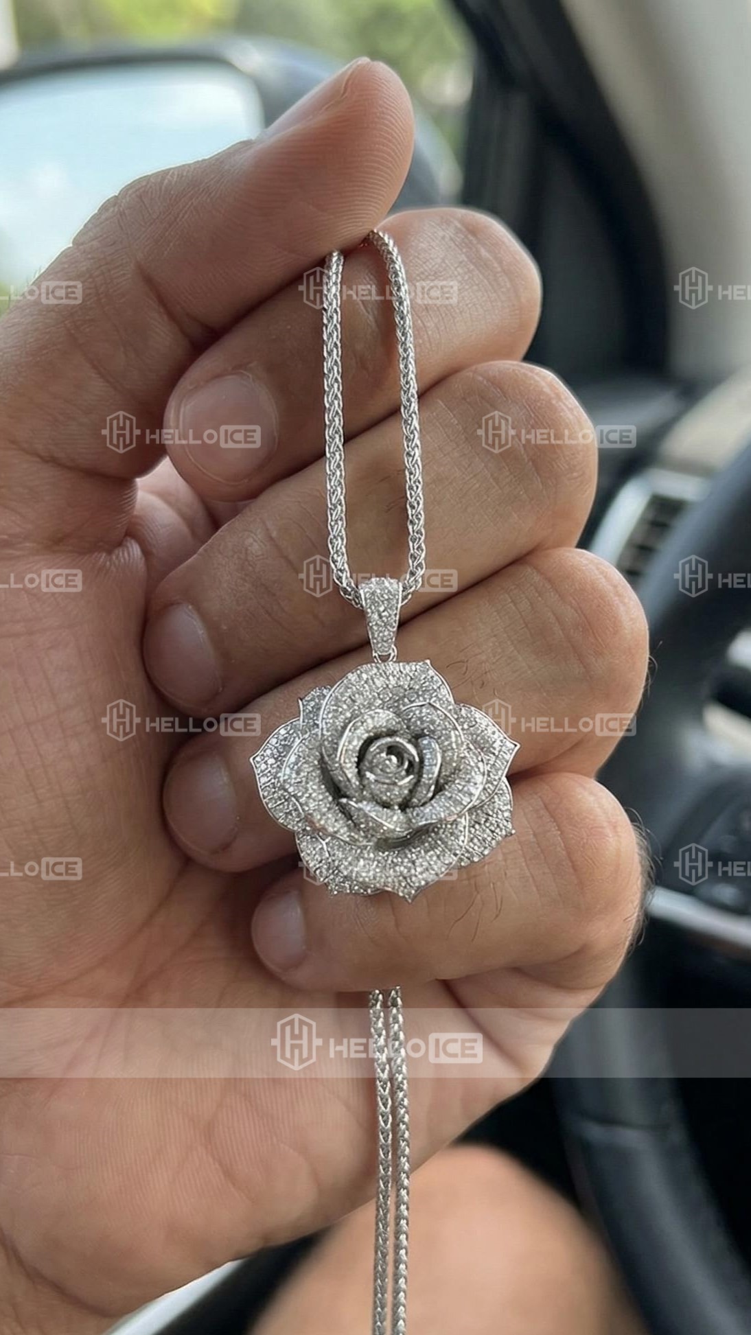 Helloice Review Image