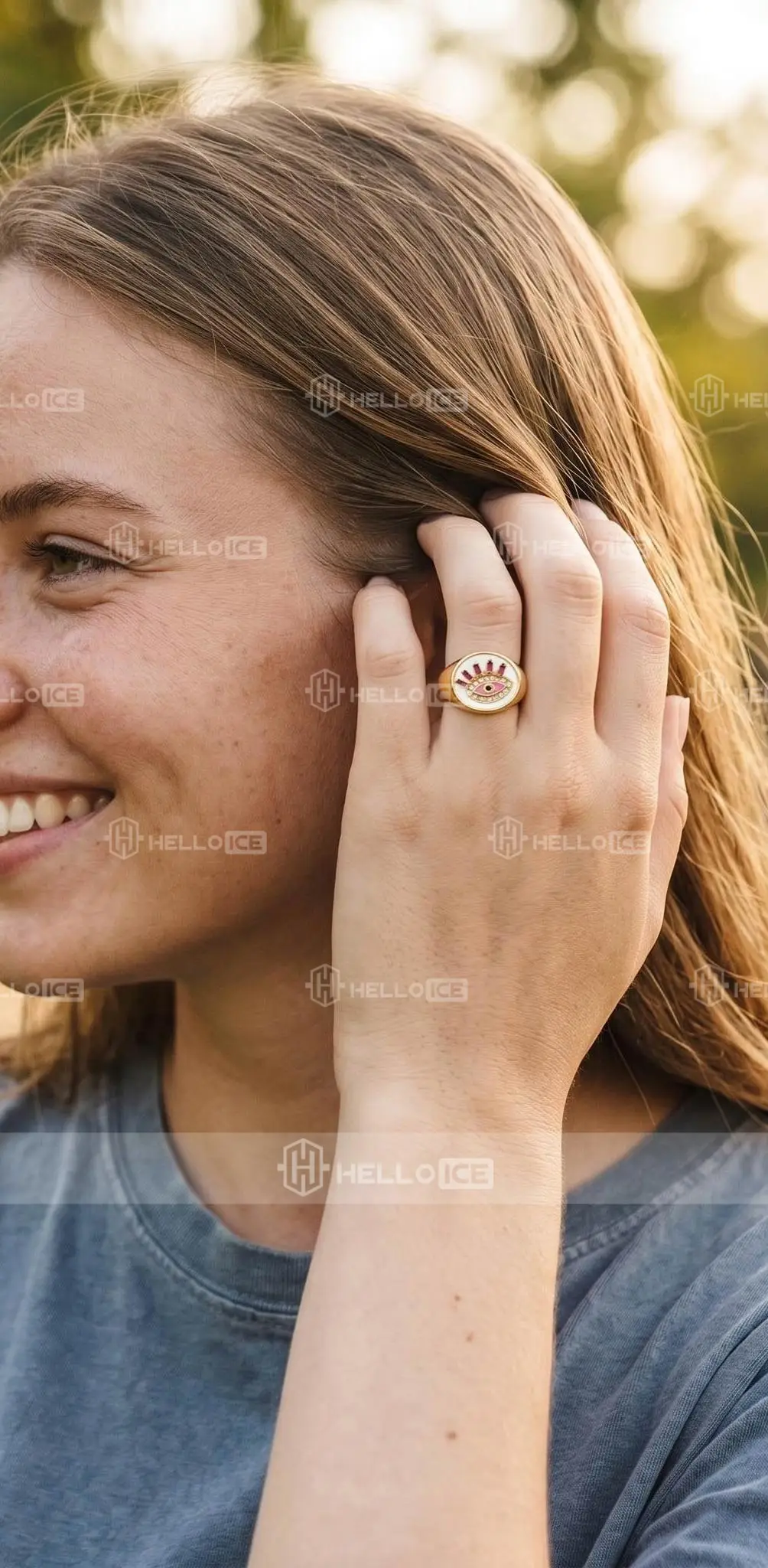 Helloice Review Image
