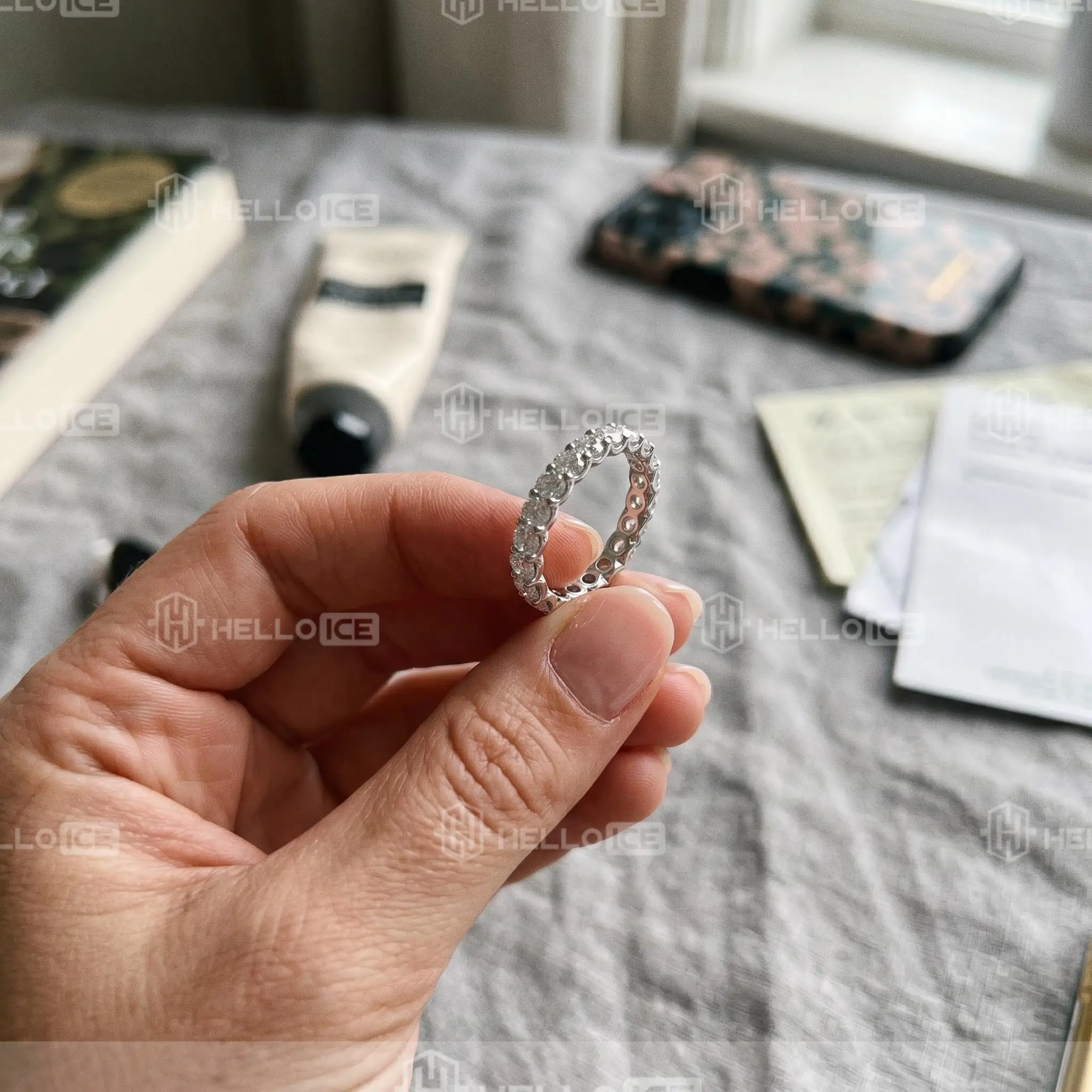 Helloice Review Image
