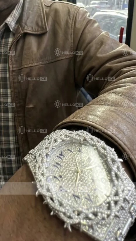Helloice Review Image