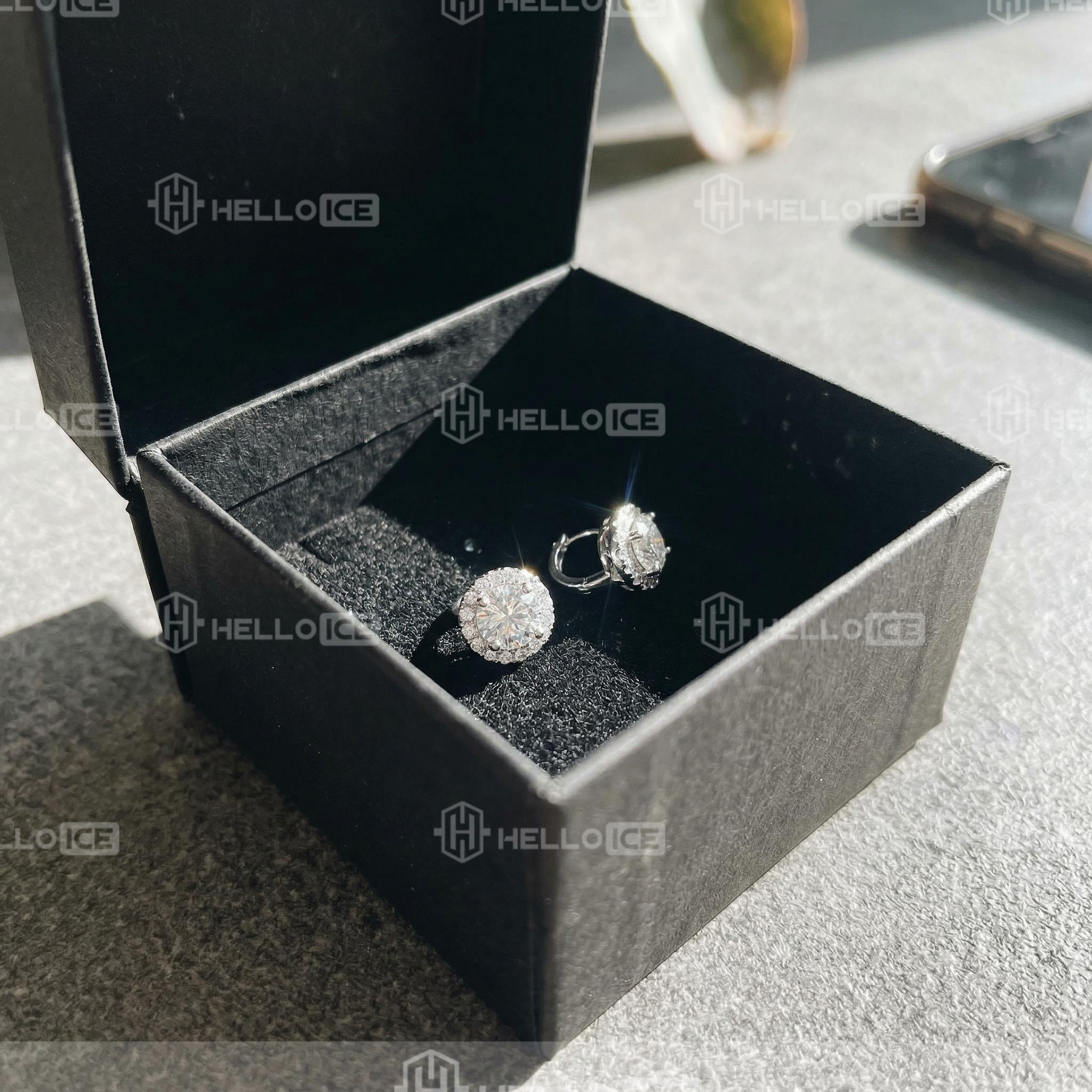 Helloice Review Image