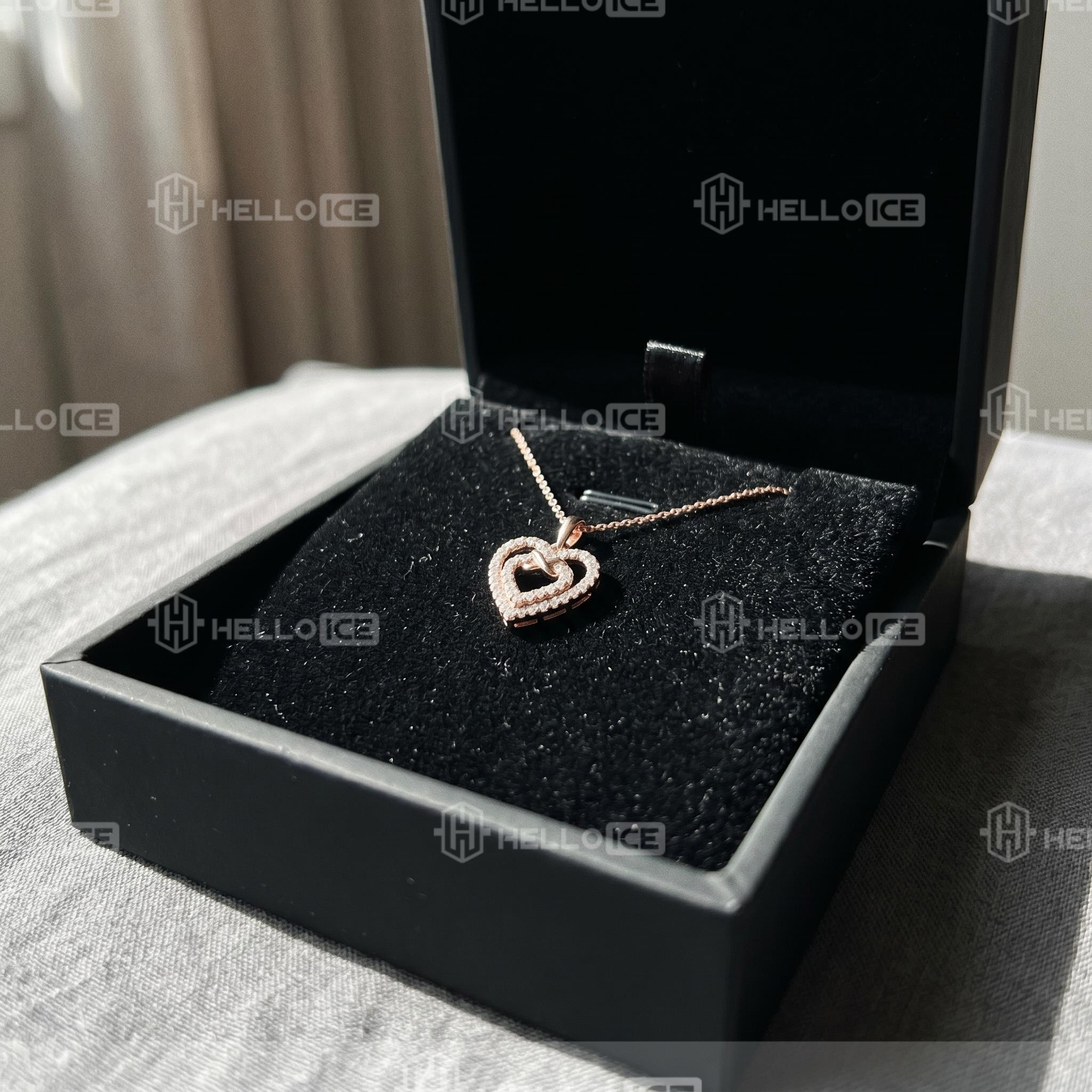 Helloice Review Image