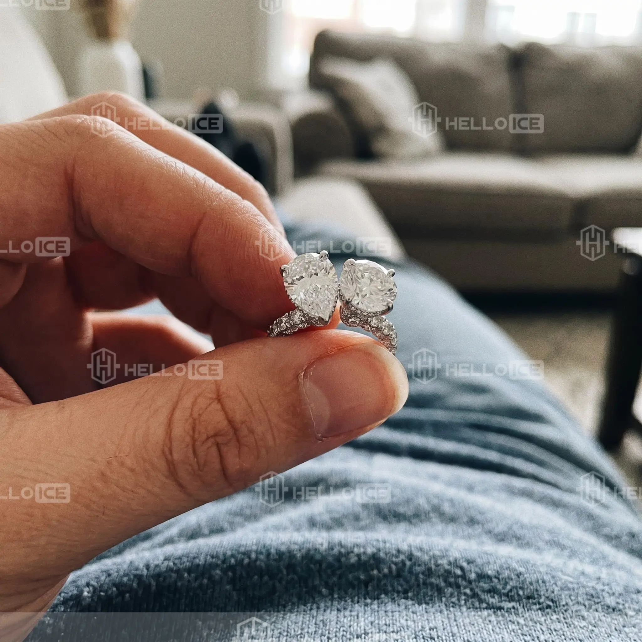 Helloice Review Image