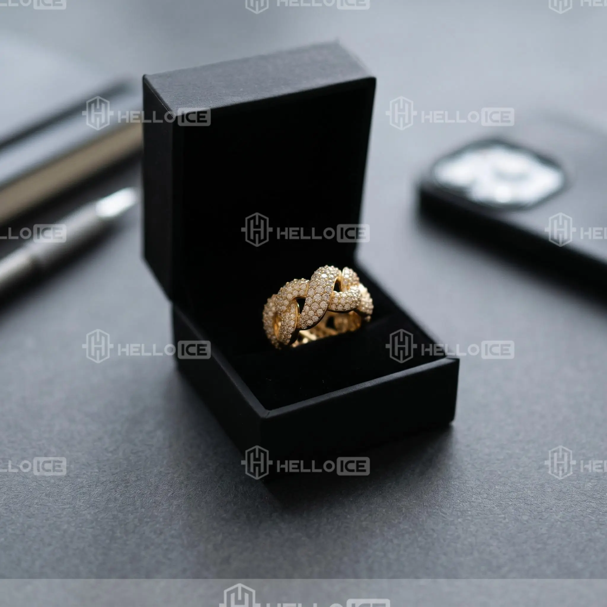 Helloice Review Image