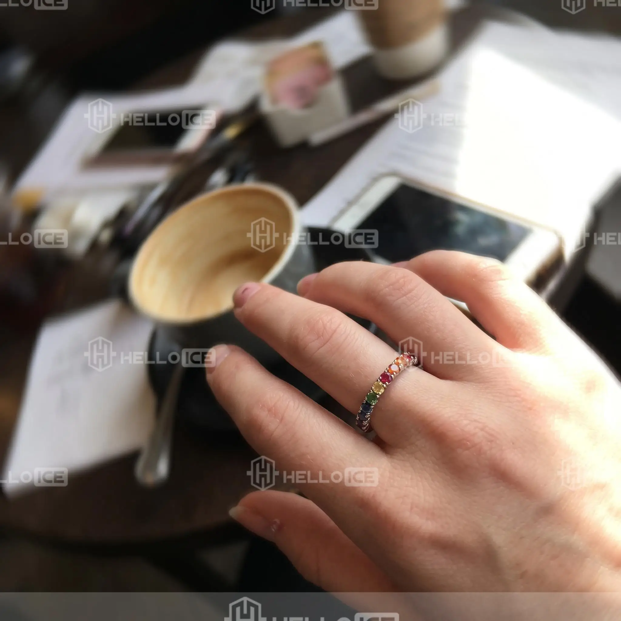 Helloice Review Image