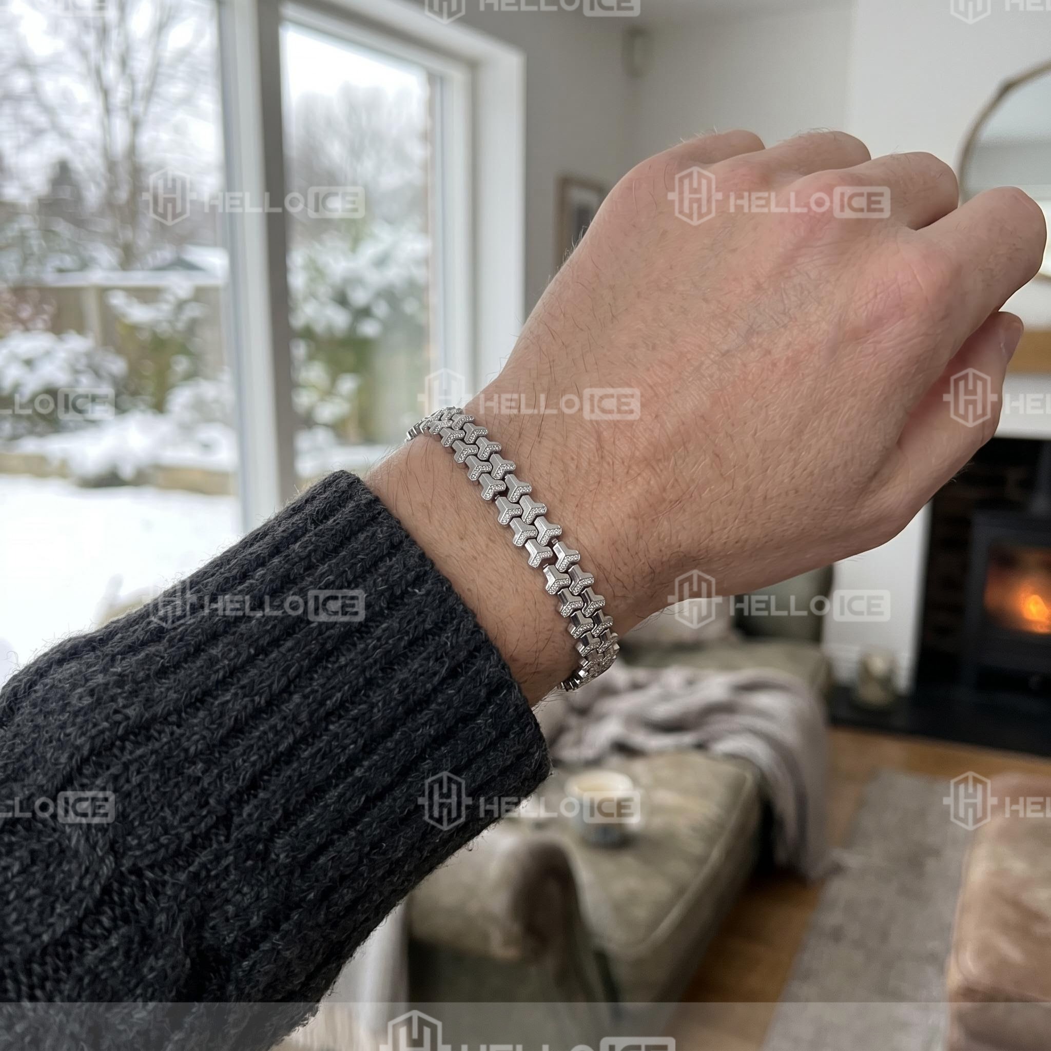 Helloice Review Image