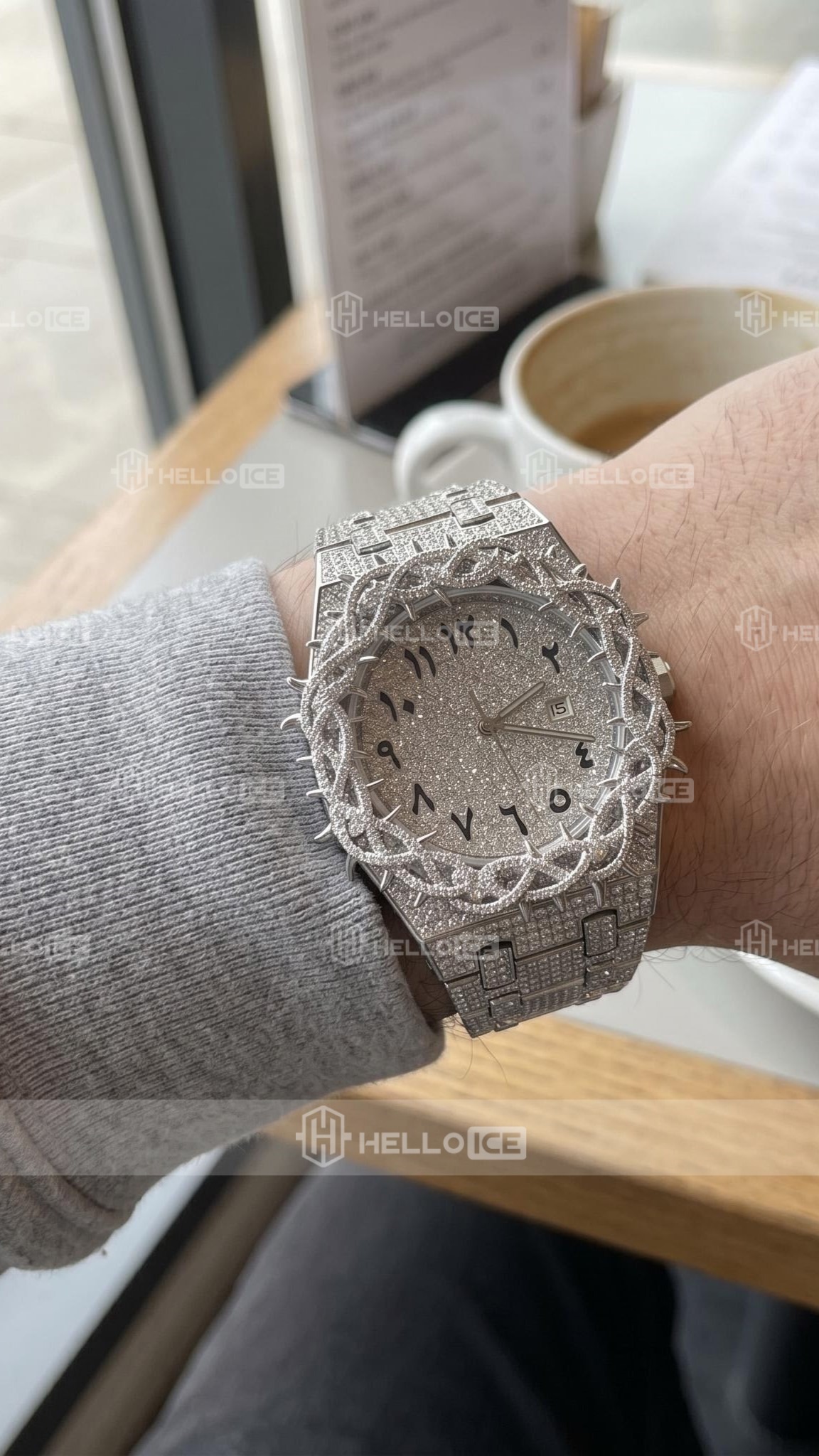 Helloice Review Image