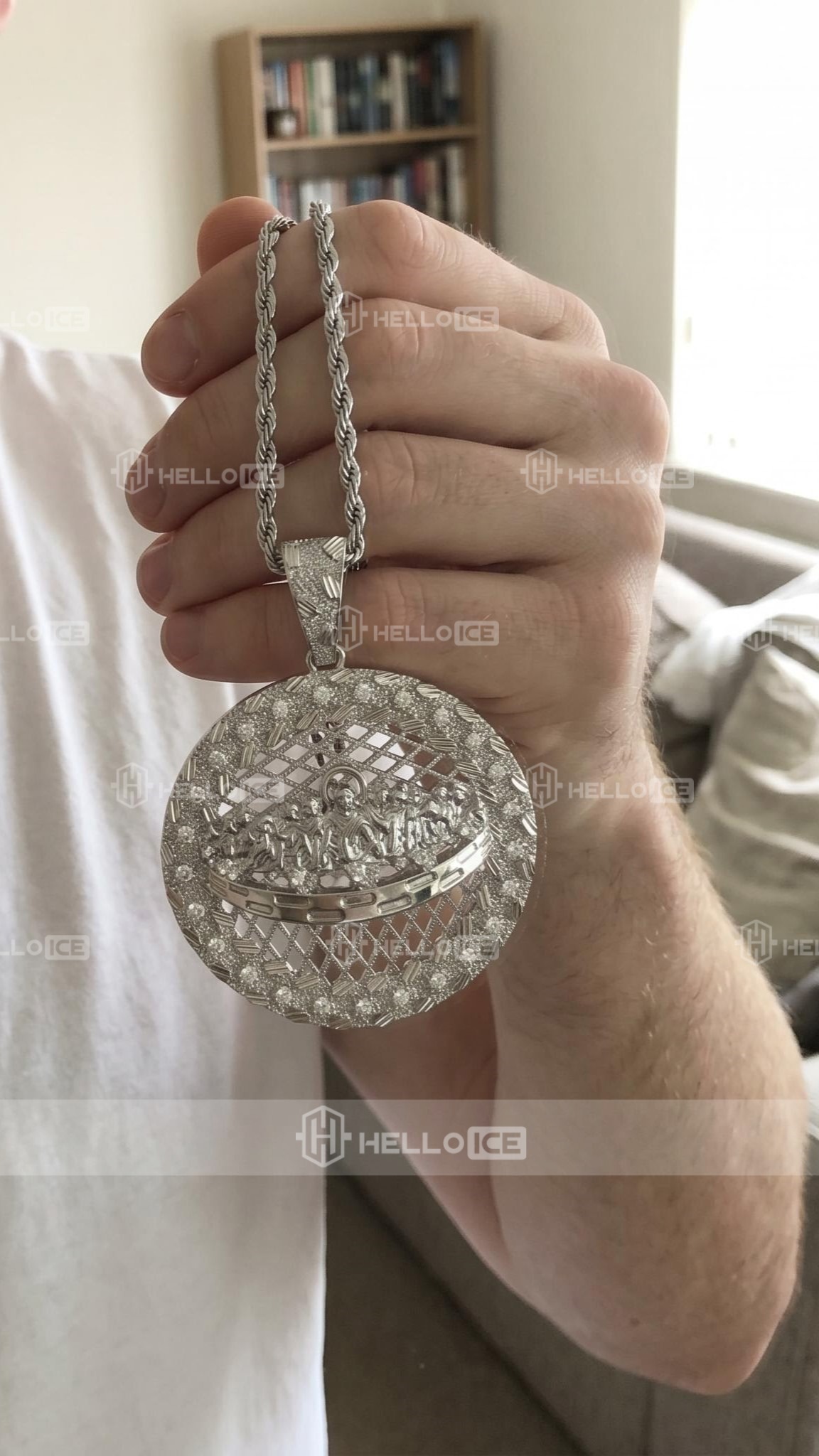 Helloice Review Image