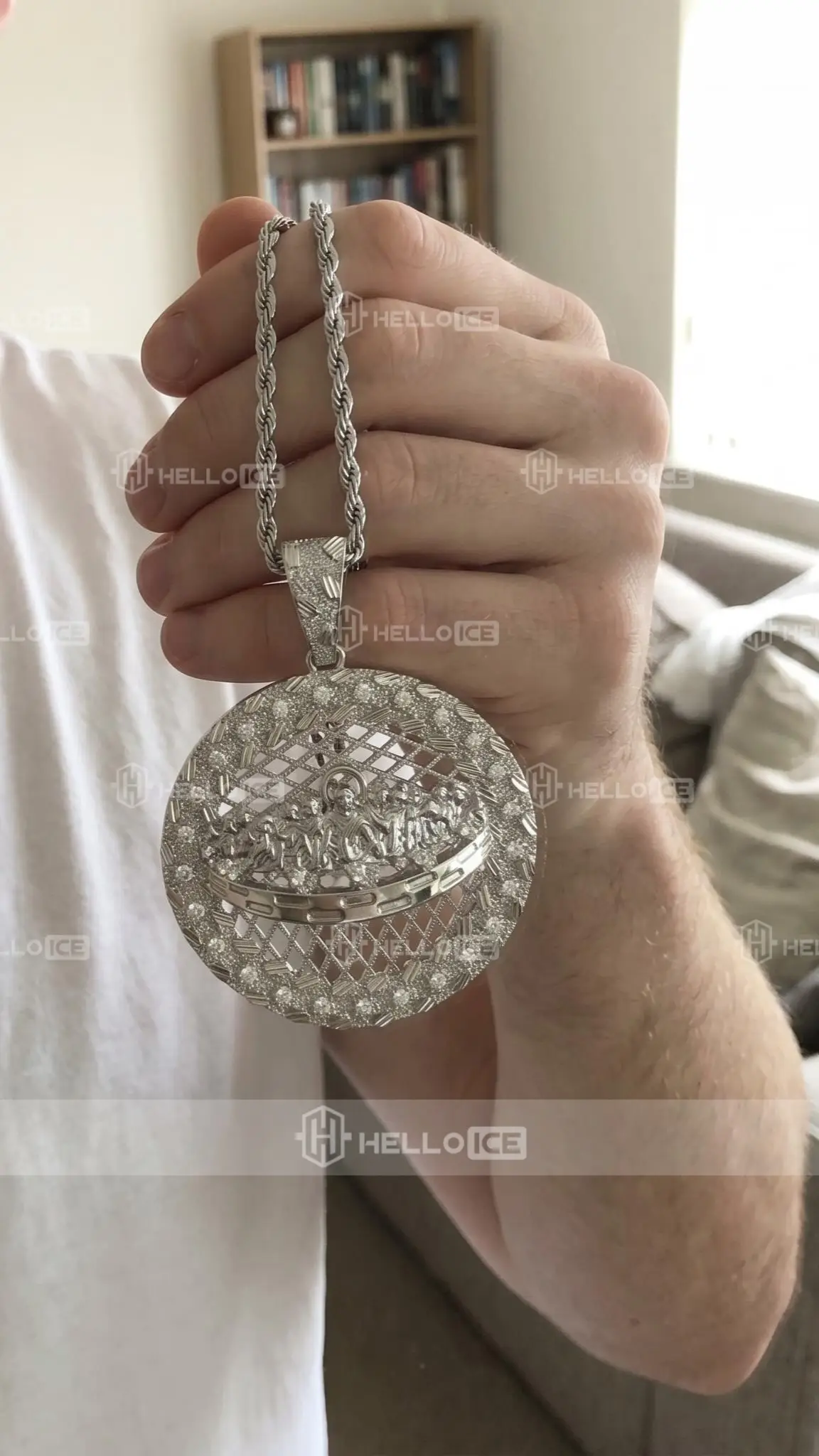 Helloice Review Image