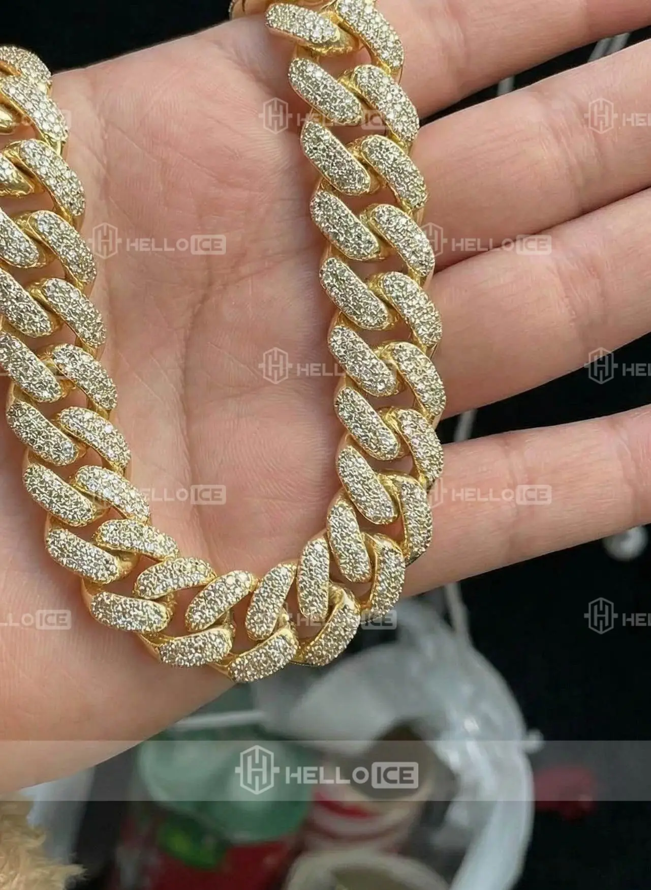 Helloice Review Image