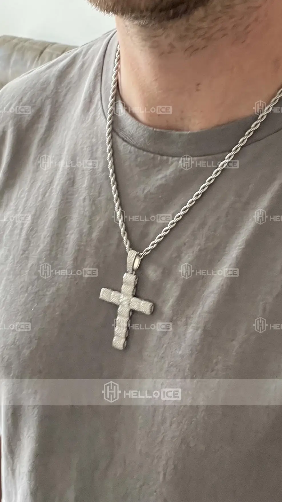 Helloice Review Image
