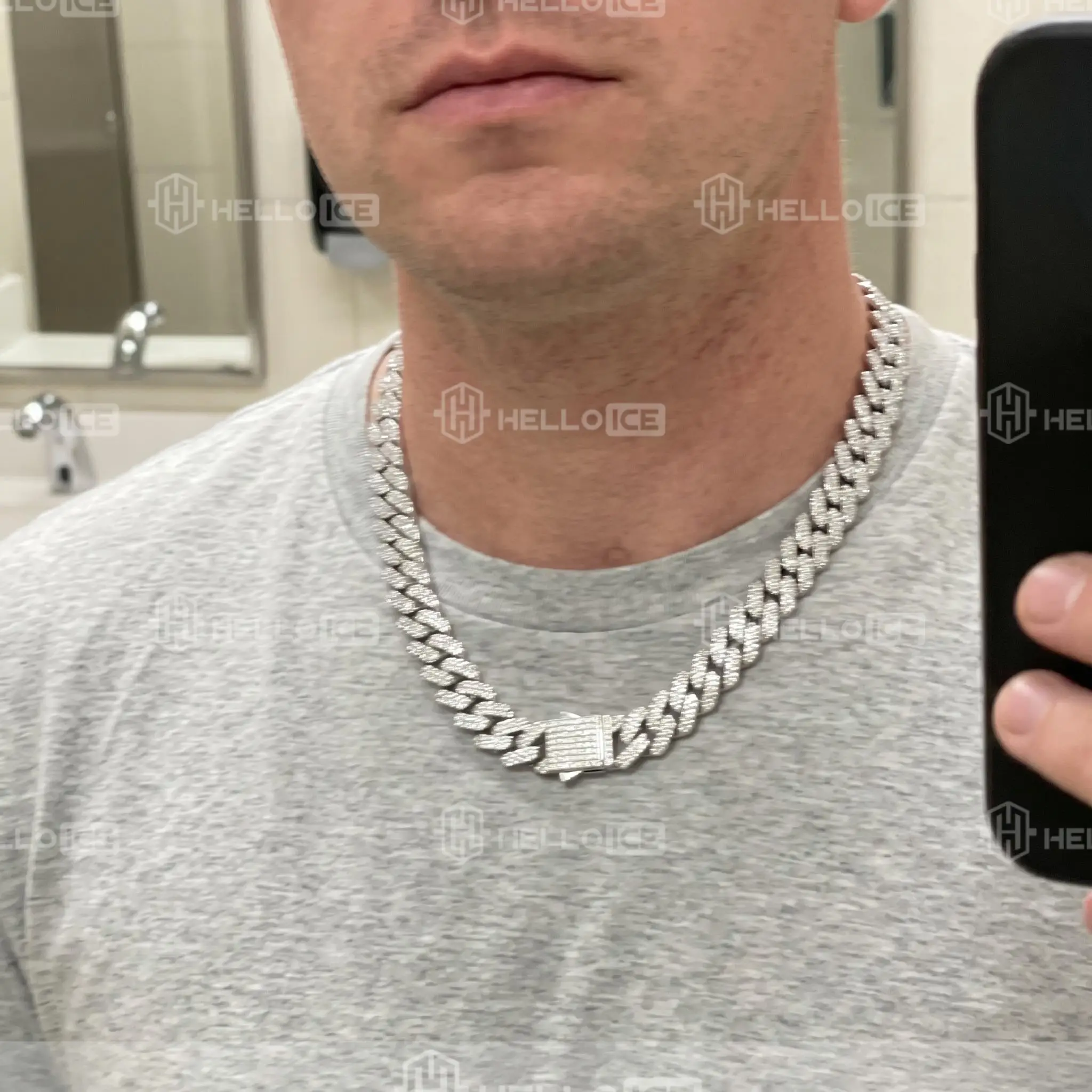 Helloice Review Image
