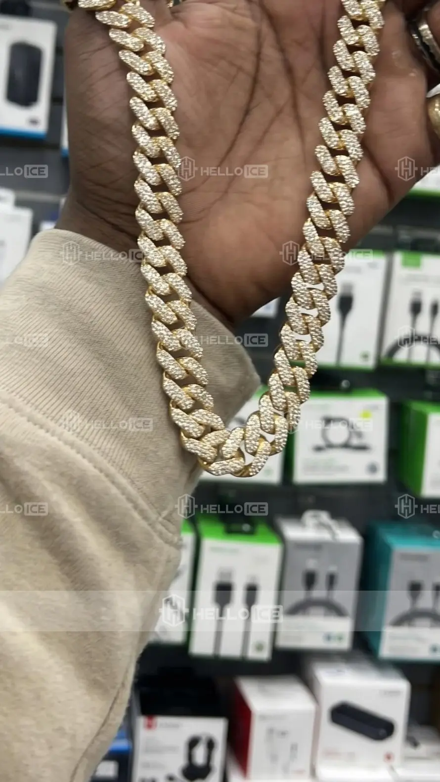 Helloice Review Image
