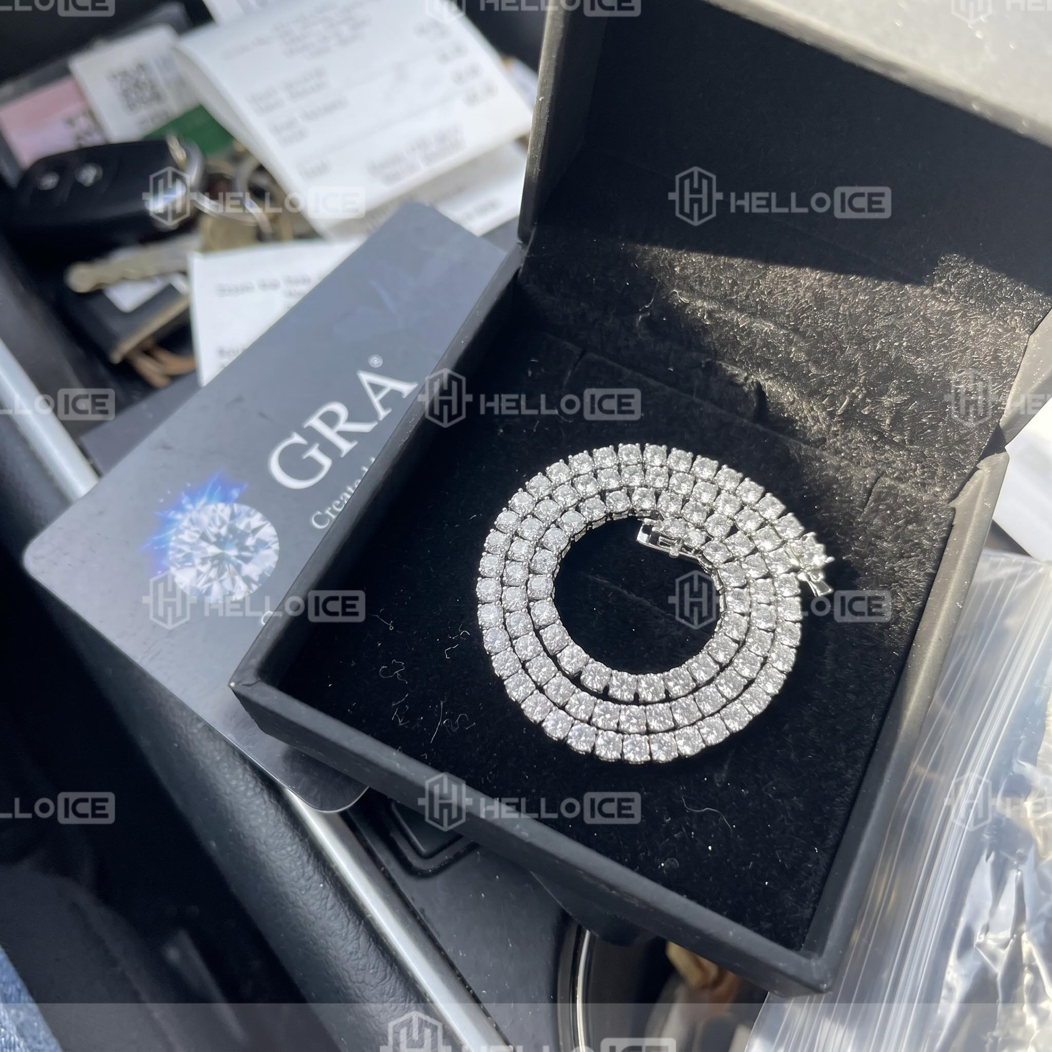 Helloice Review Image