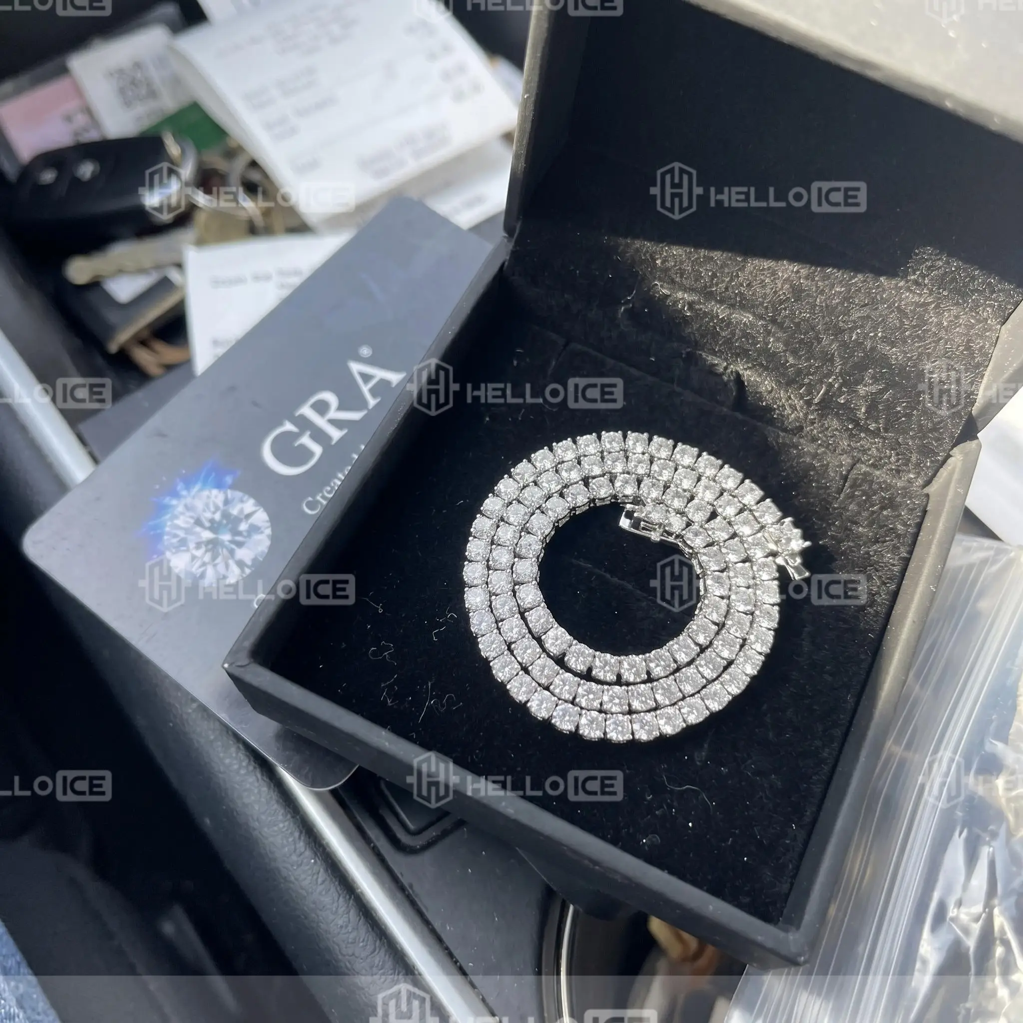 Helloice Review Image