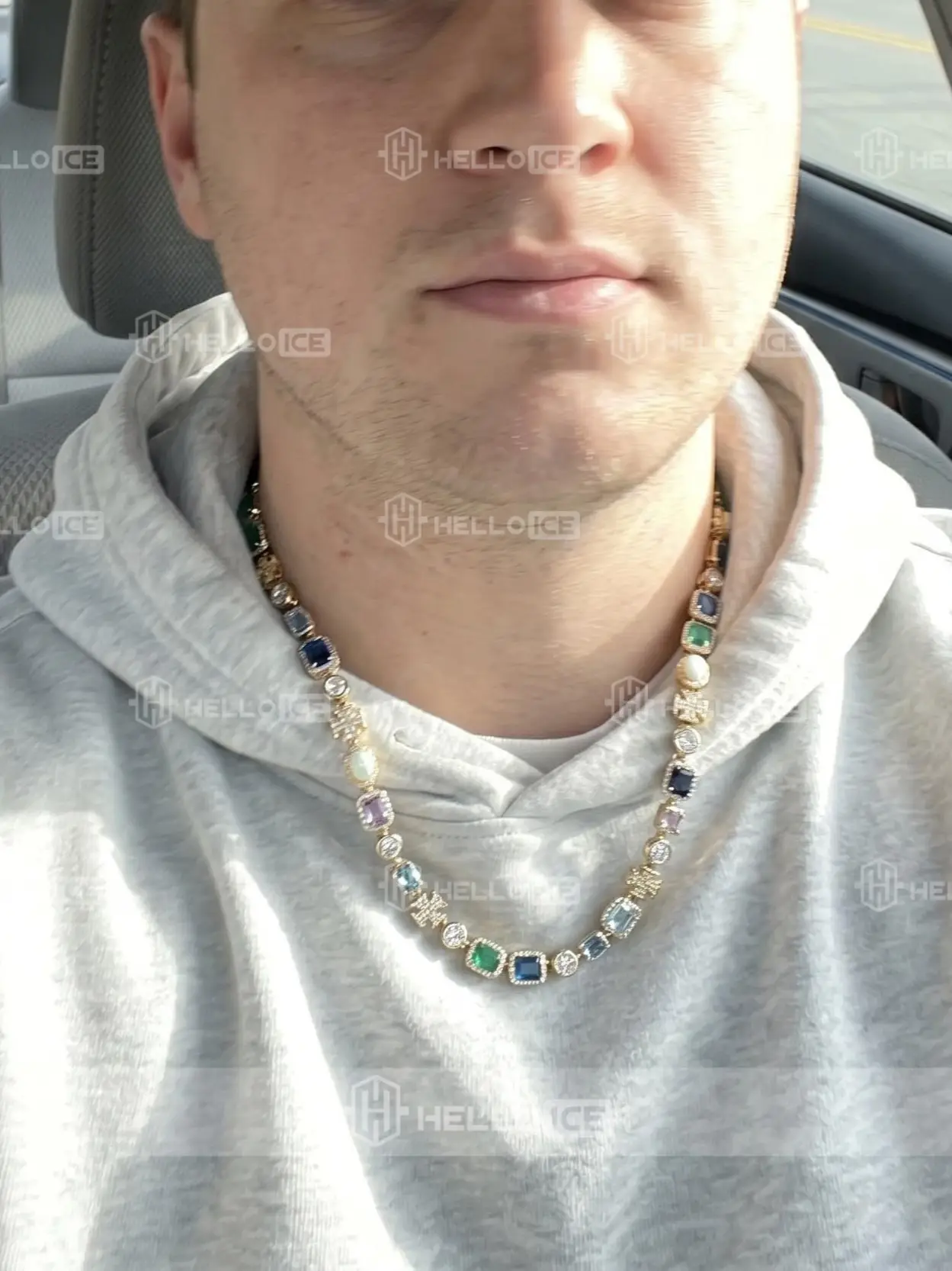 Helloice Review Image