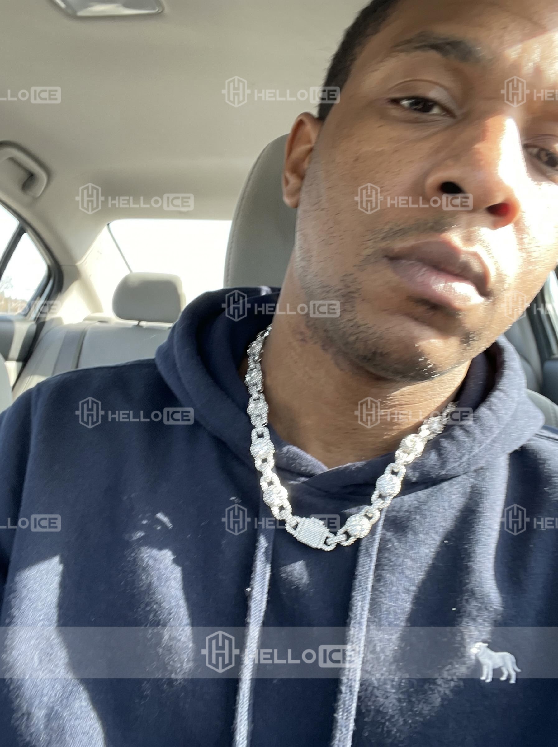 Helloice Review Image