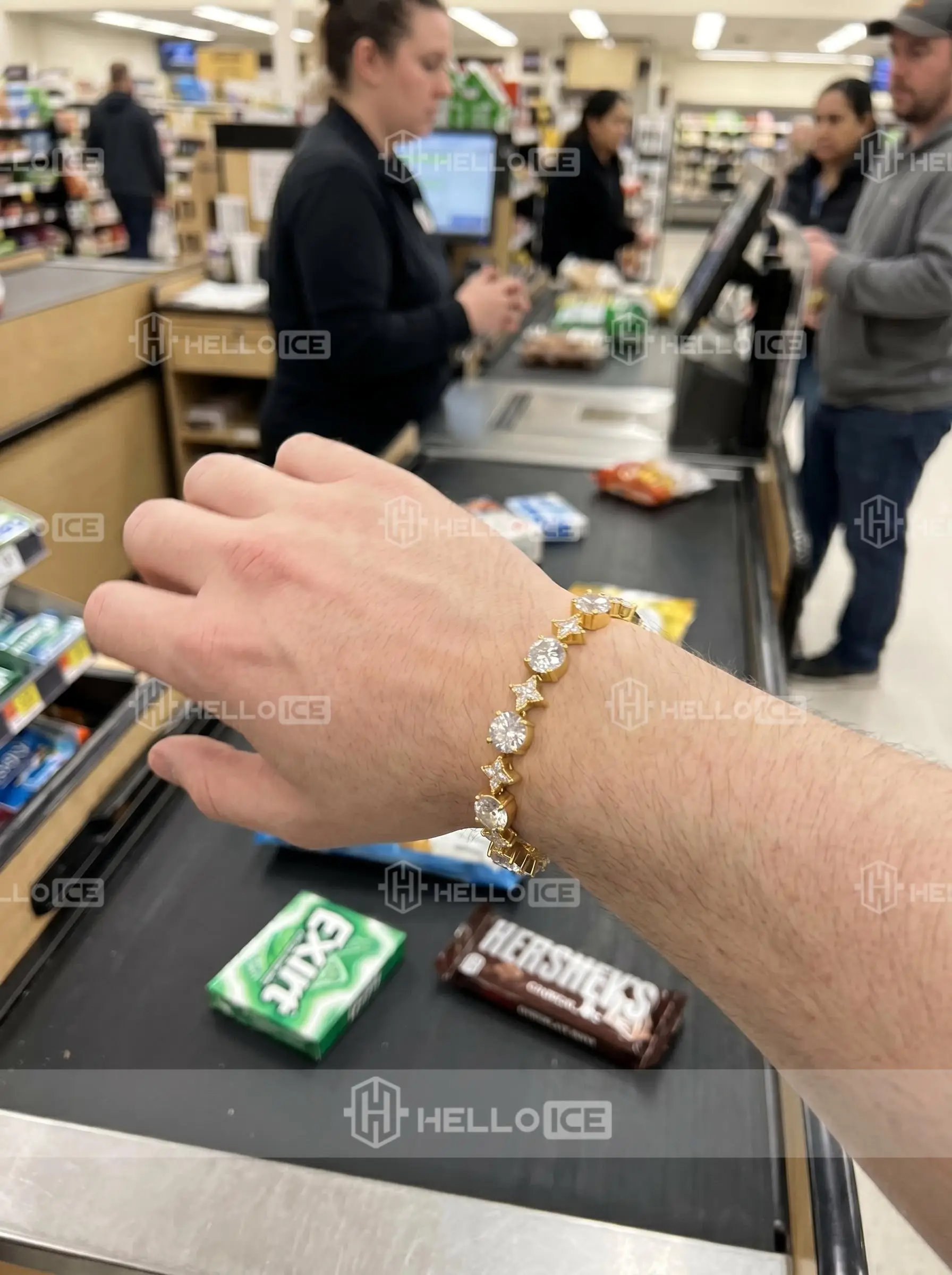 Helloice Review Image